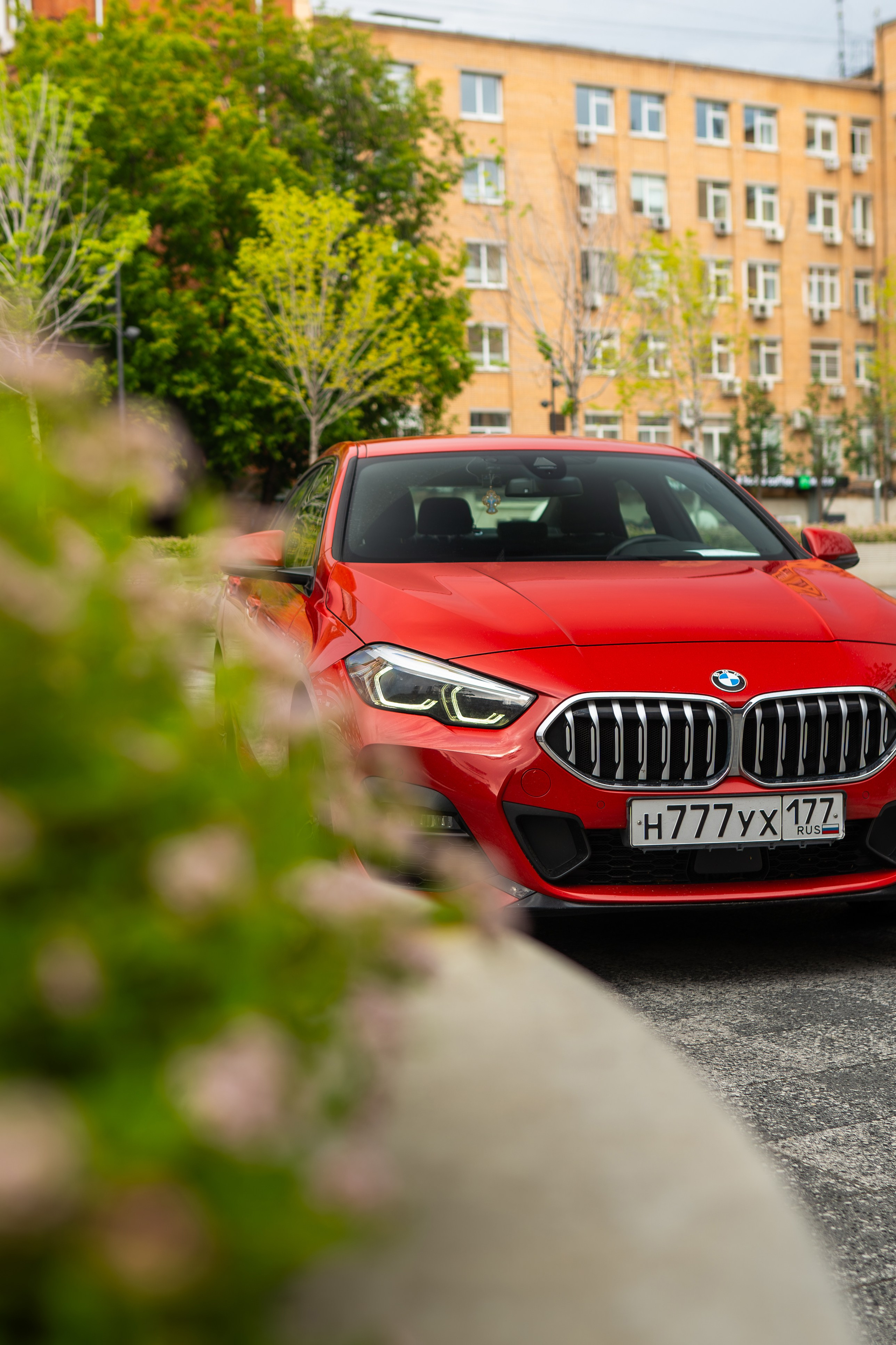 BMW 2-series. Mirllaev