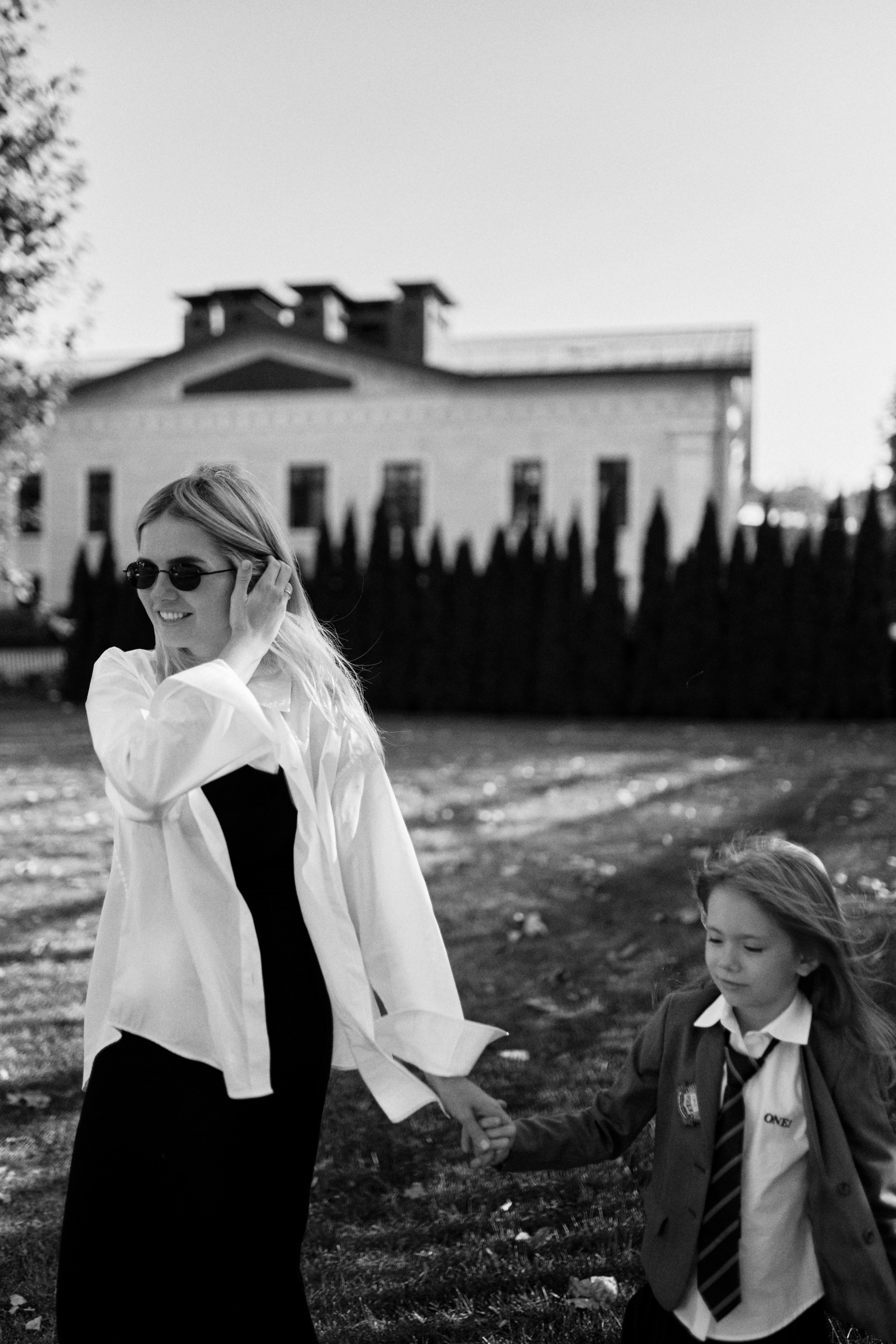 Осенняя семейная фотосессия в Лужниках. Сестры Карабаза. Фотографы и ретушеры в Москве и Санкт-Петербурге