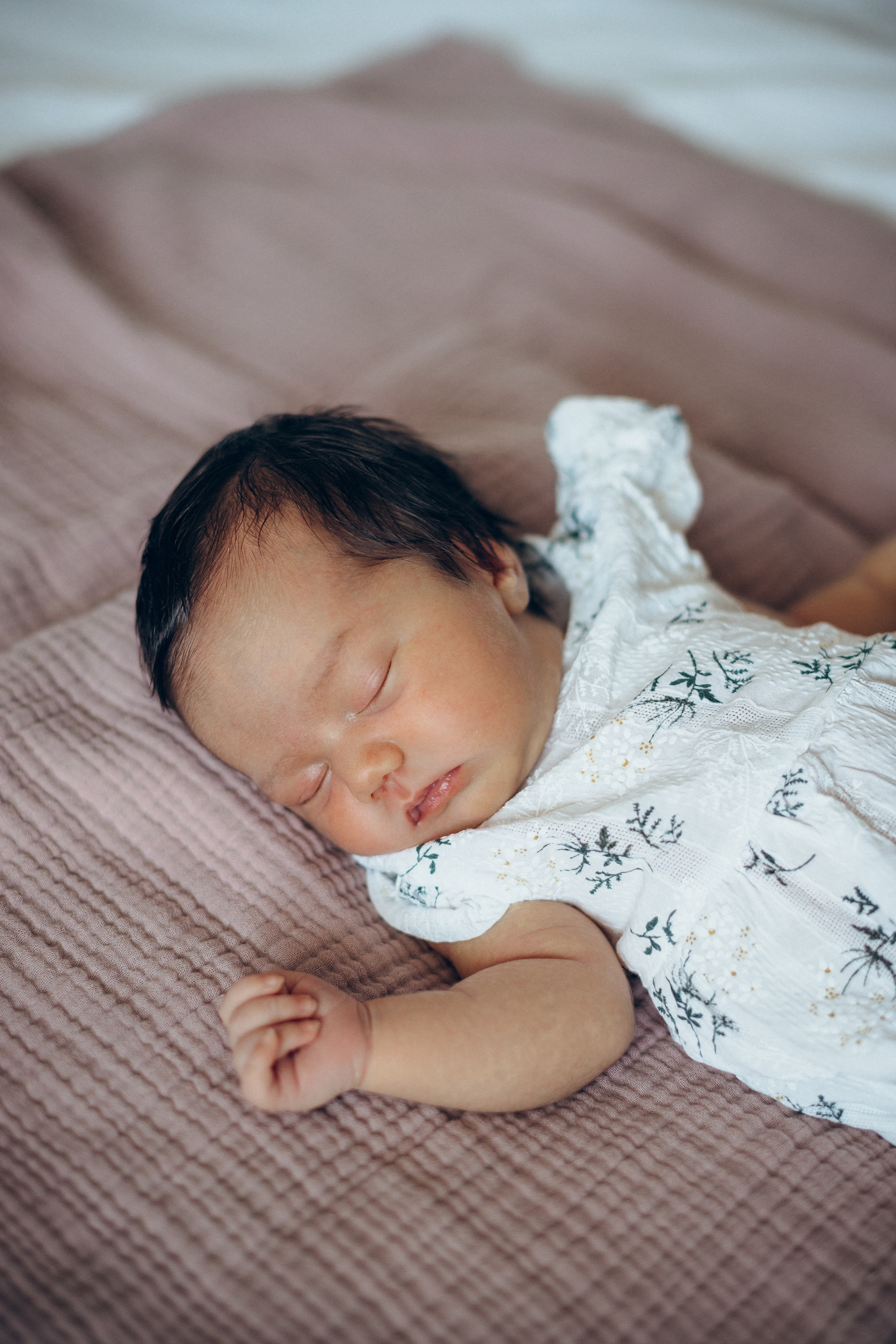 Ариана. Семейный фотограф новорожденных УФА Гульнара Зиновьева