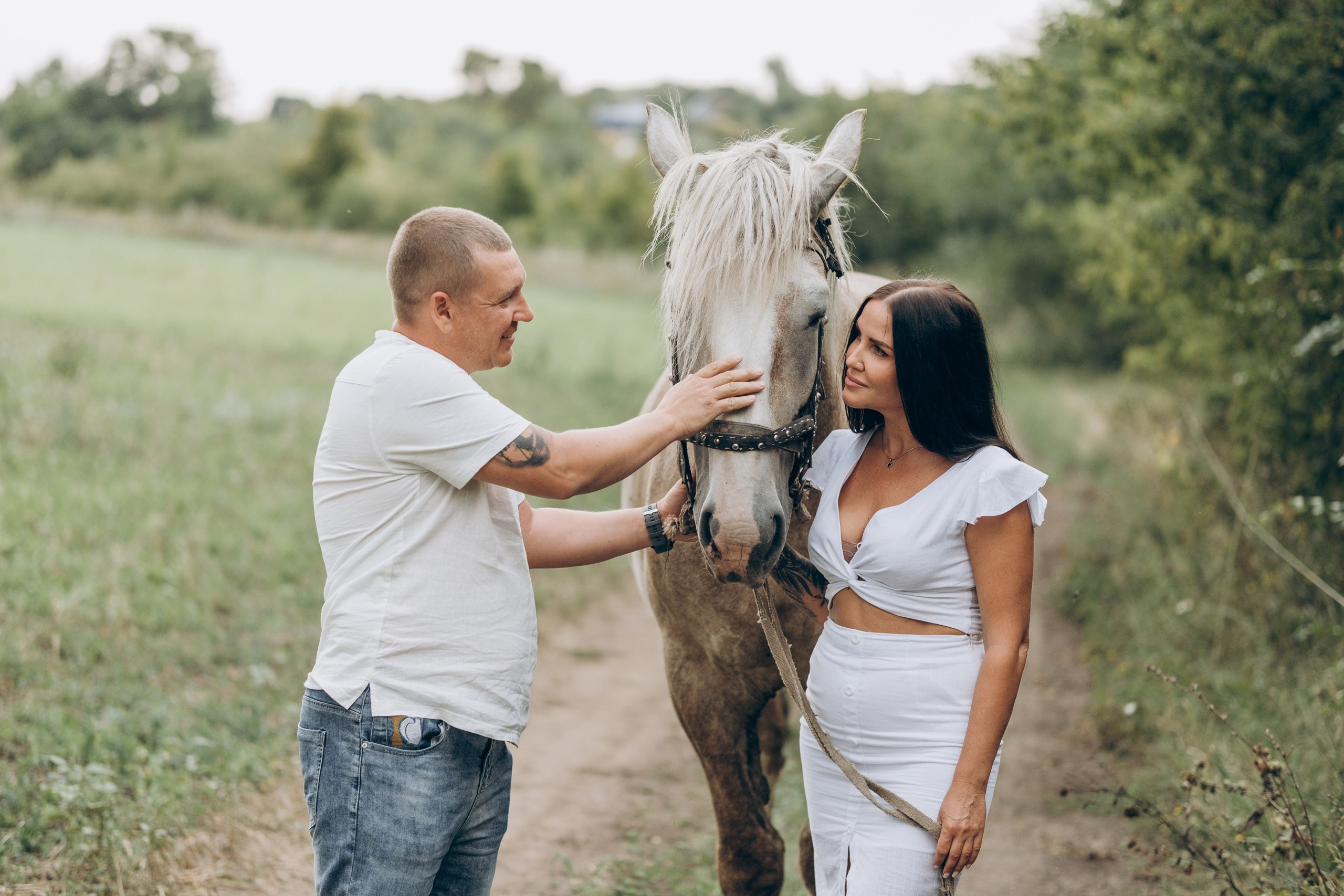 Семейная фотосессия с лошадкой