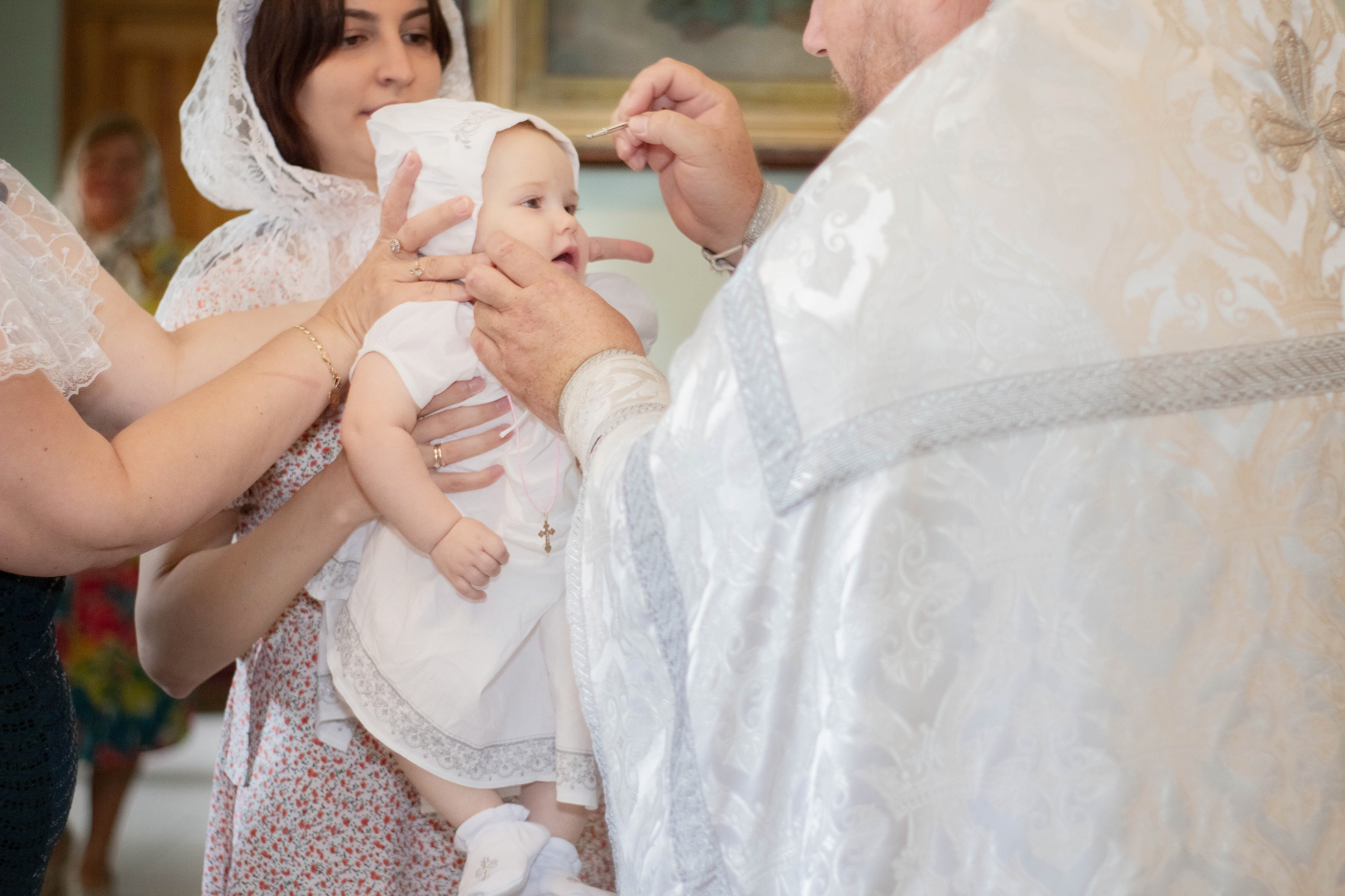 Крещение фотограф пятигорск. Фотограф на крещение Пятигорск. фотограф Таинств Крестины Анна: 8(928)307-37-21