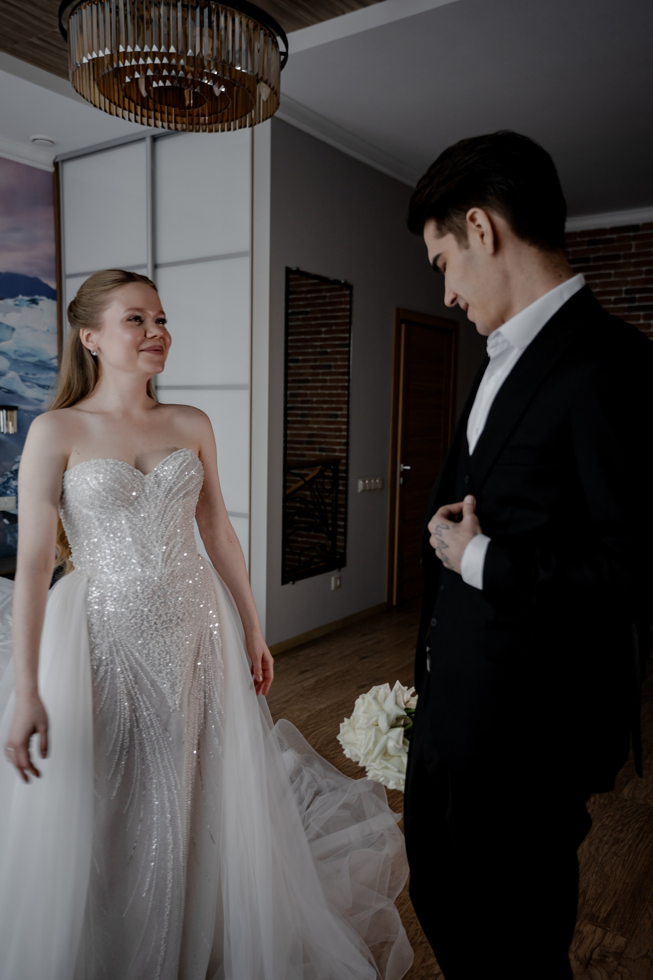 СВАДЕБНАЯ СЬЕМКА СБОРОВ В ОТЕЛЕ И ВЫЕЗД НА ЦЕРЕМОНИЮ (СНЯТО В СИБИРЕ В НИЖНЕВАРТОВСКЕ). Профессиональный фотограф, Санкт-Петербург — Виктория Богомолова