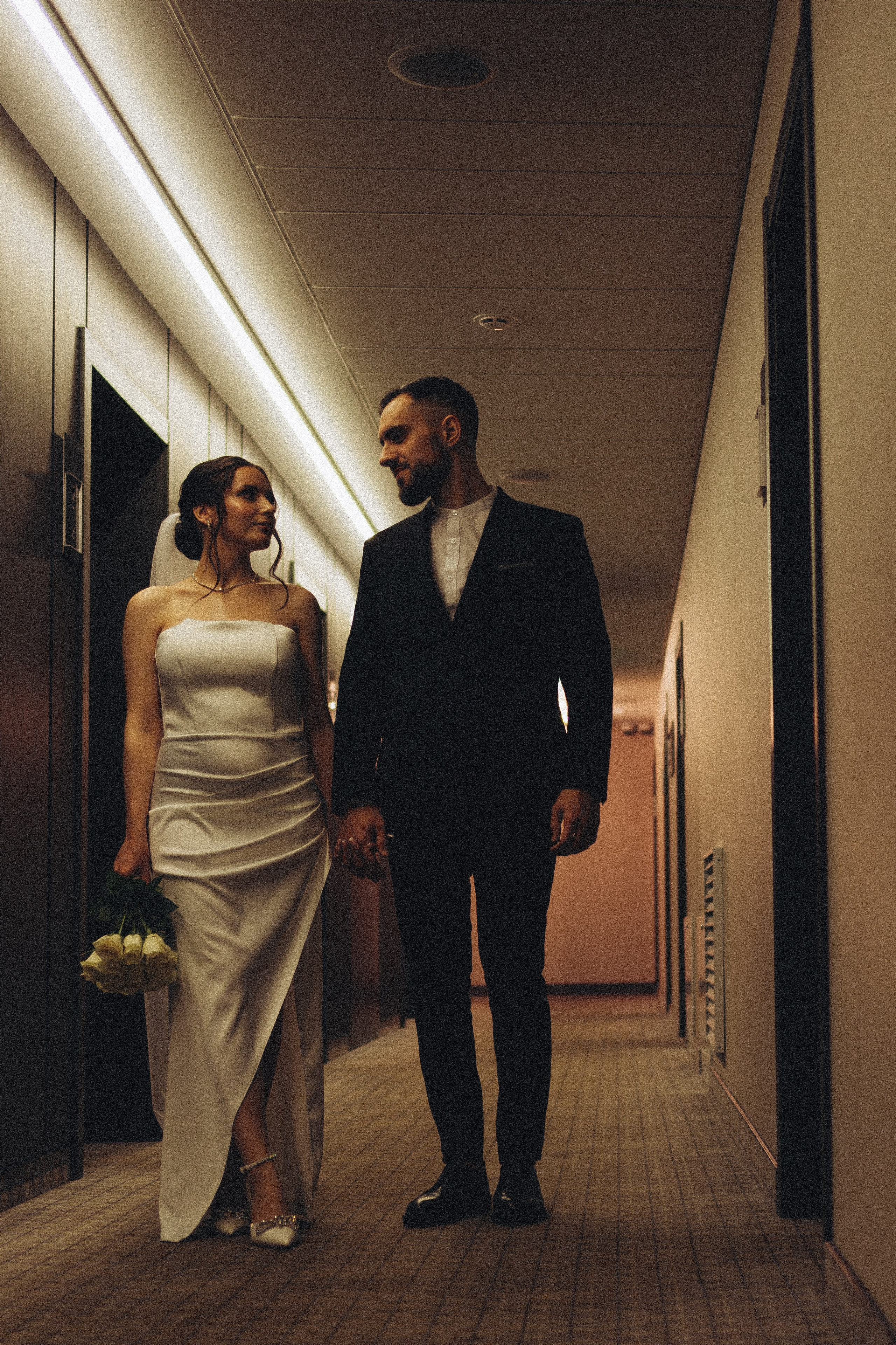 СВАДЕБНАЯ СЬЕМКА СБОРОВ ЖЕНИХА И НЕВЕСТЫ В ОТЕЛЕ И ТАКЖЕ ФОТОСЕССИИЯ В ОТЕЛЕЕ МЕГАПОЛИС БРЯНСК. Профессиональный фотограф, Санкт-Петербург — Виктория Богомолова