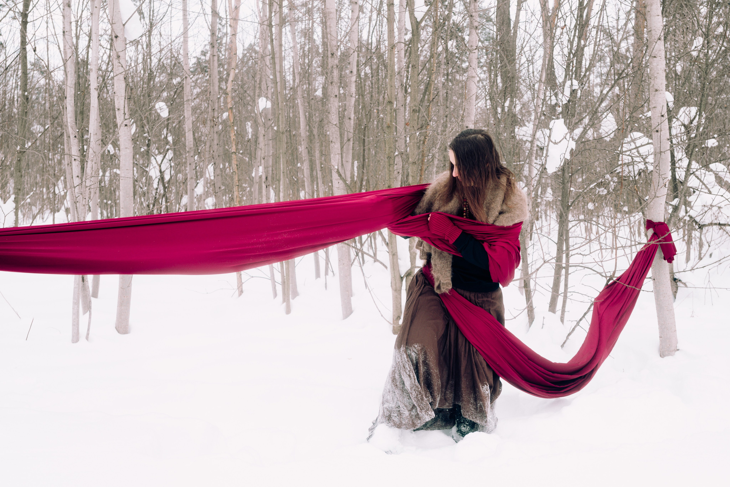 Женская психологическая съёмка в лесу. Фотоведьма Дарья Нечинская