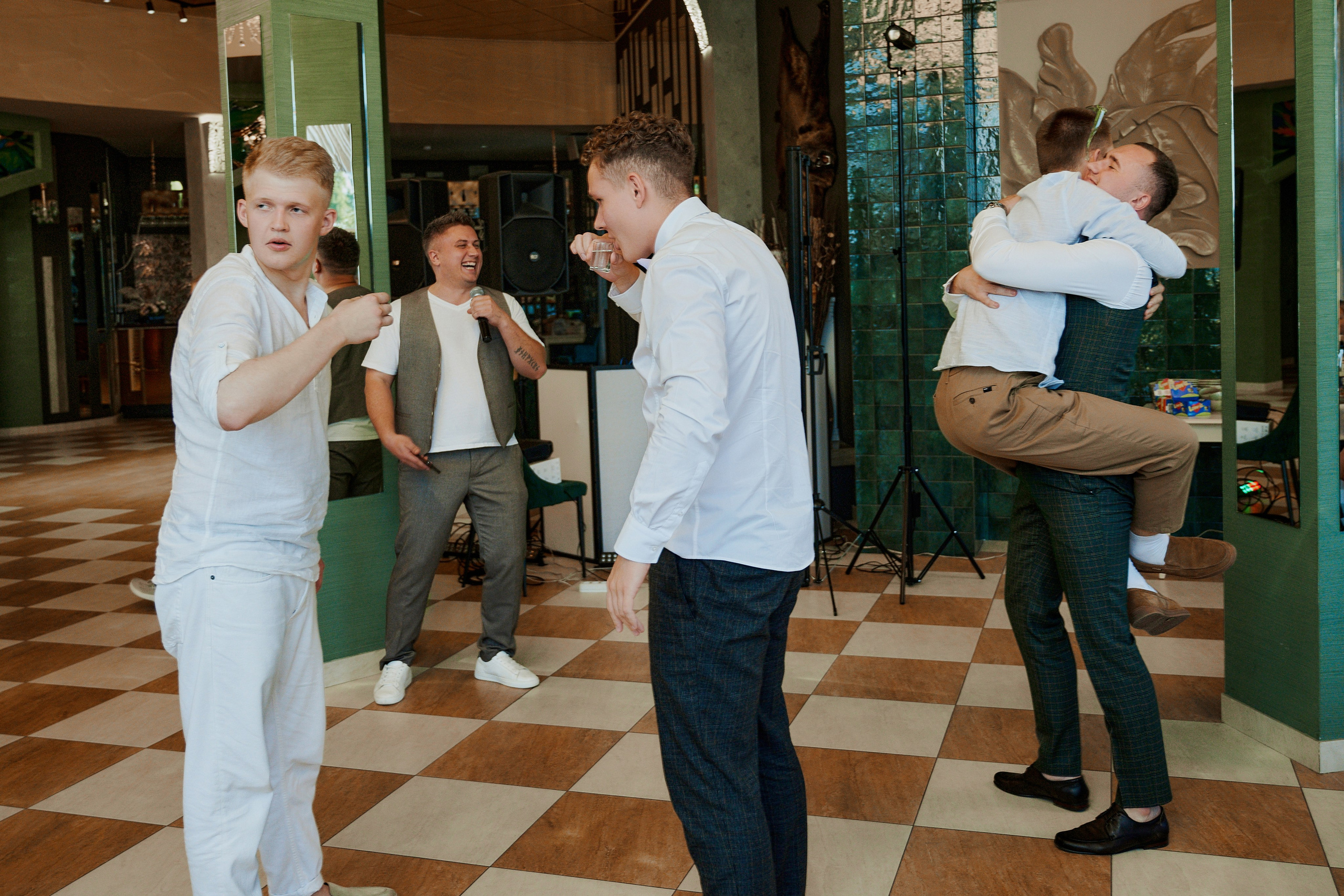 Олег и Лиза. Фото-видеосъемка свадеб Venson Films