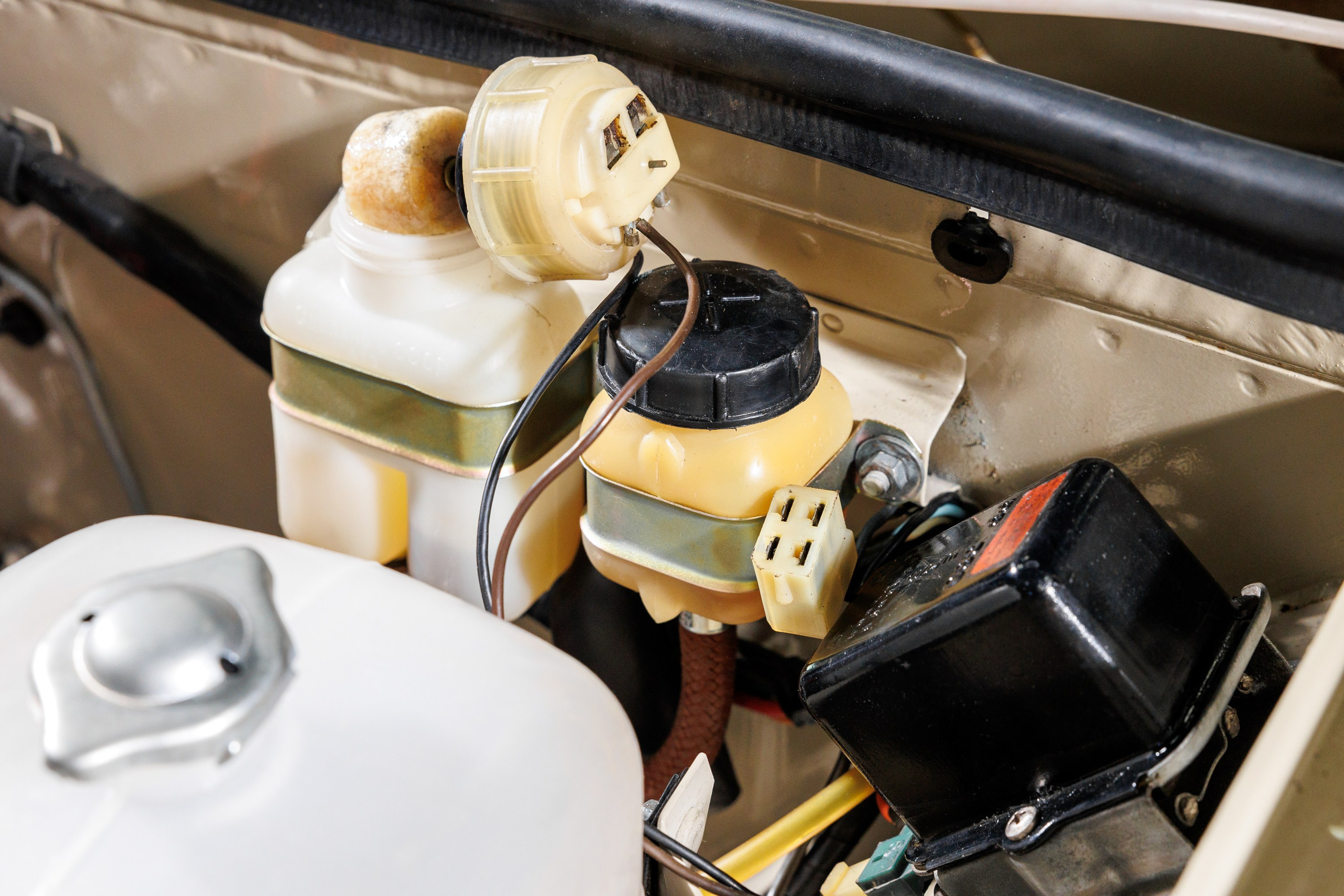 Автомобильная фотосъемка ВАЗ 2101 после реставрации в Бюро "Наследие"