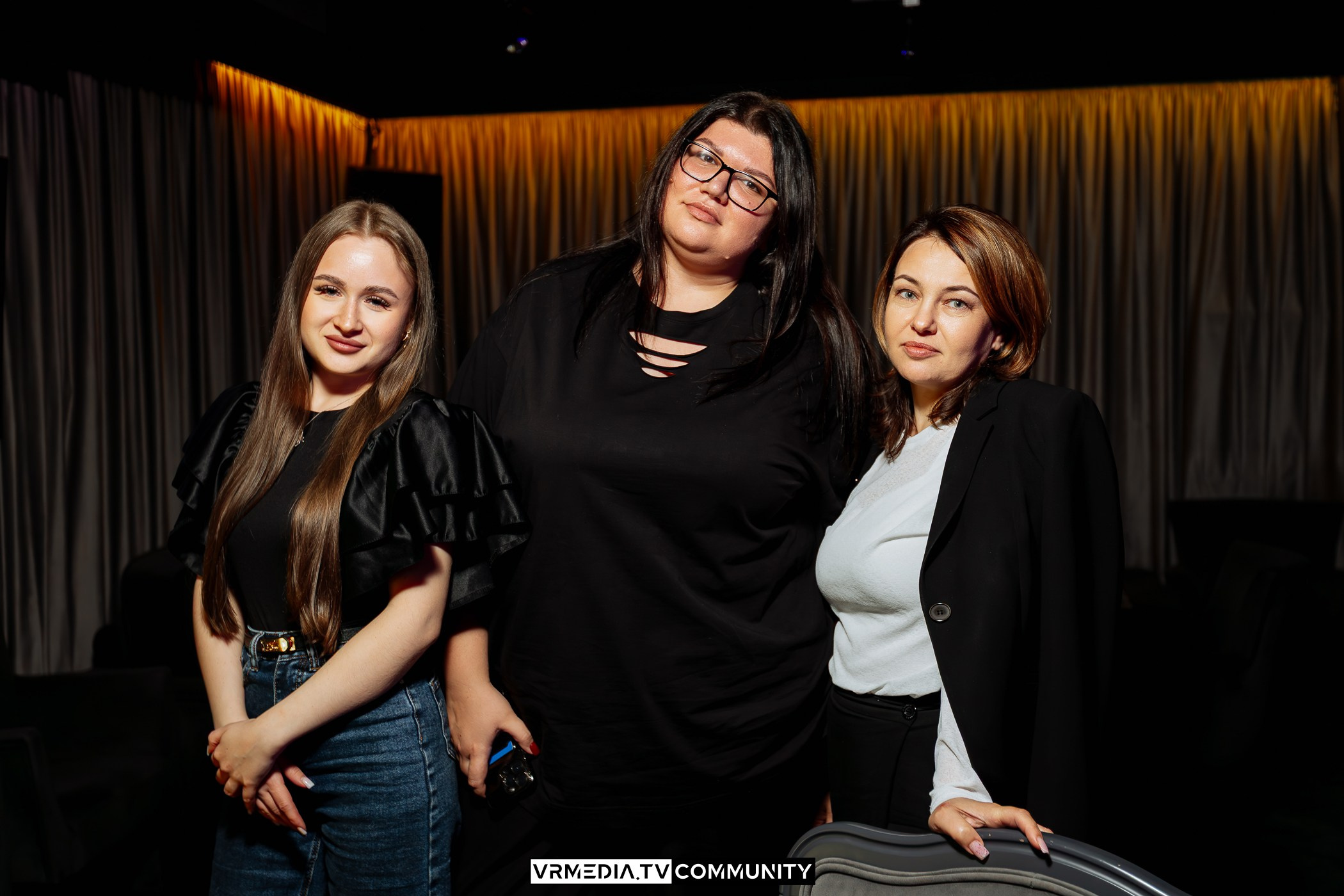 Караоке-бар «Volna»: Friends day или день дружбана