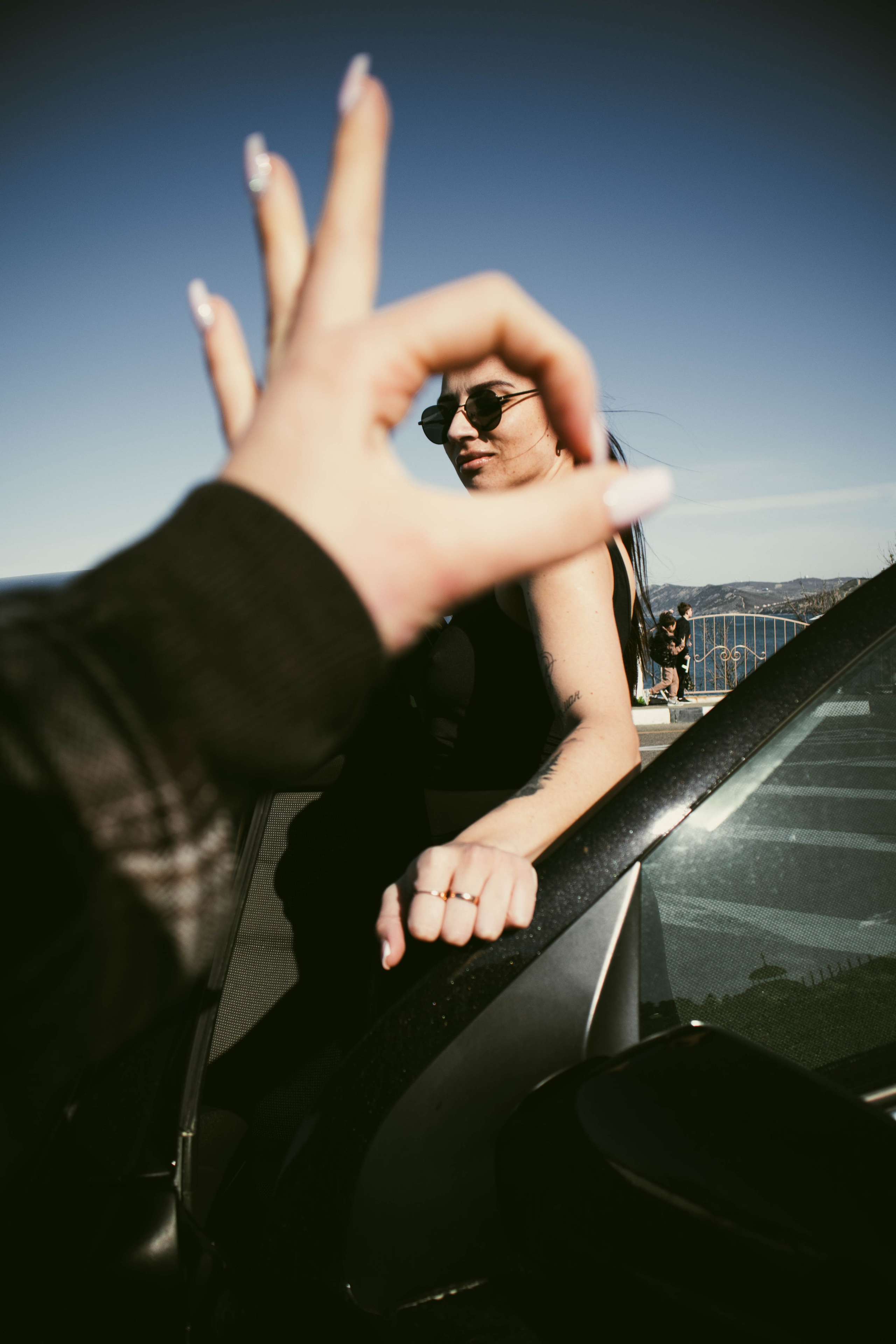 Р. Уличный фотограф Города N