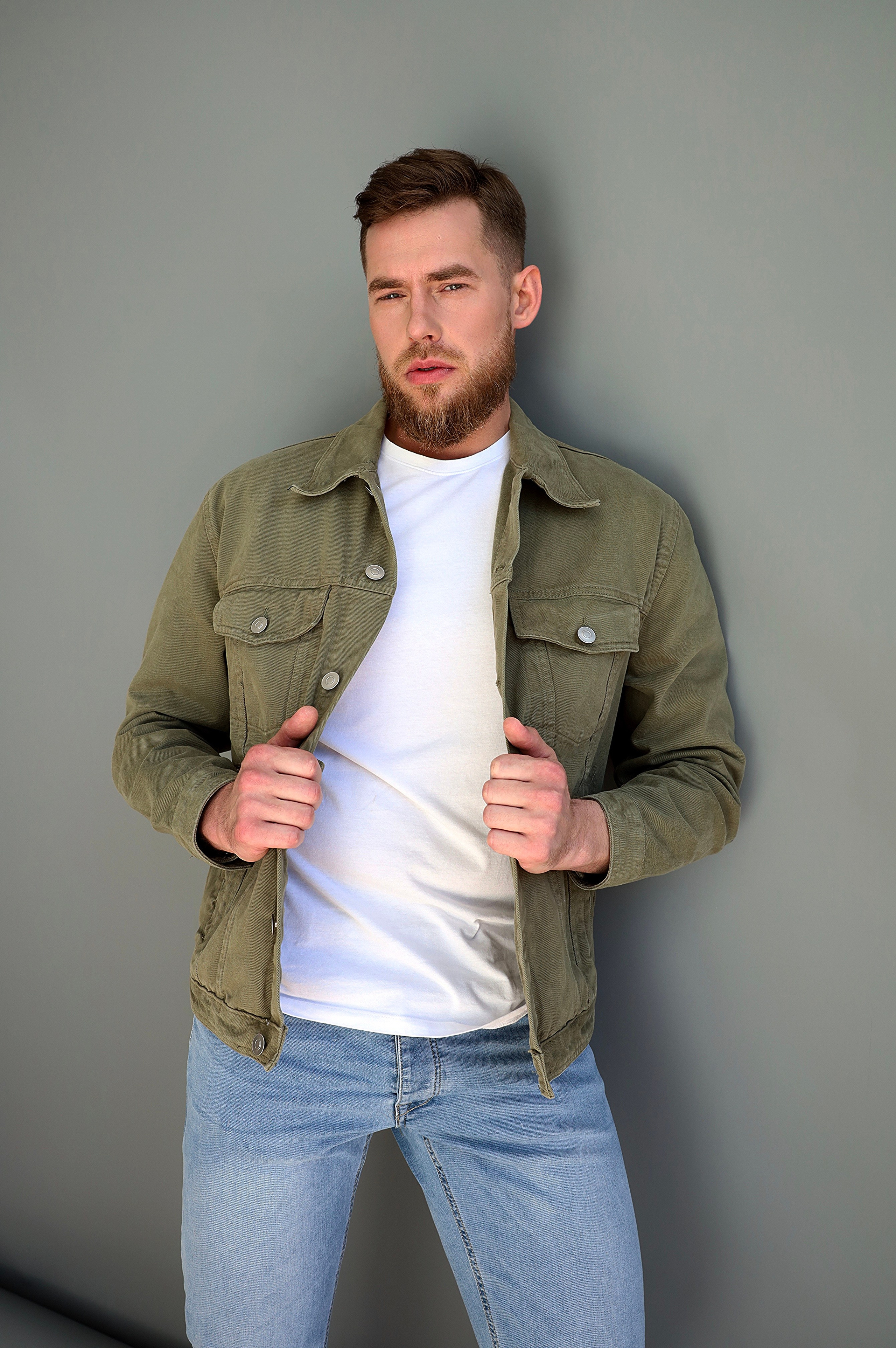 Алексей, 186 рост, 48-50. KED Production — продакшн из СПб. Создаём фото, видео и контент, который помогает брендам и селлерам продавать больше