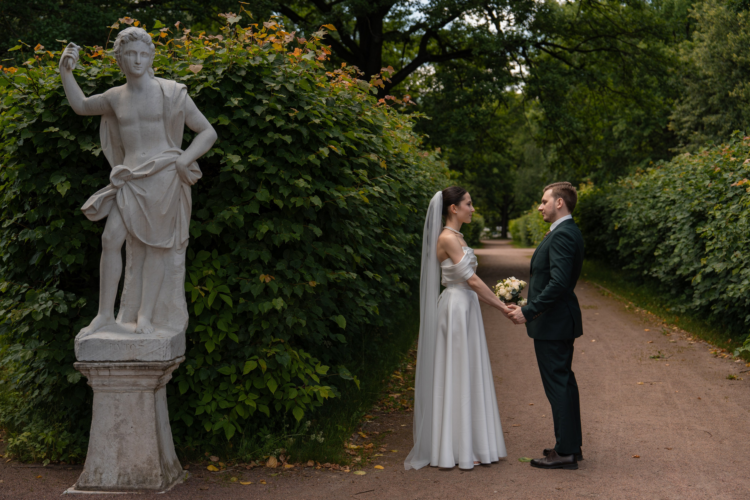 Влад и Илина в Кусково. Свадебный фотограф в Москве Анна Полушина