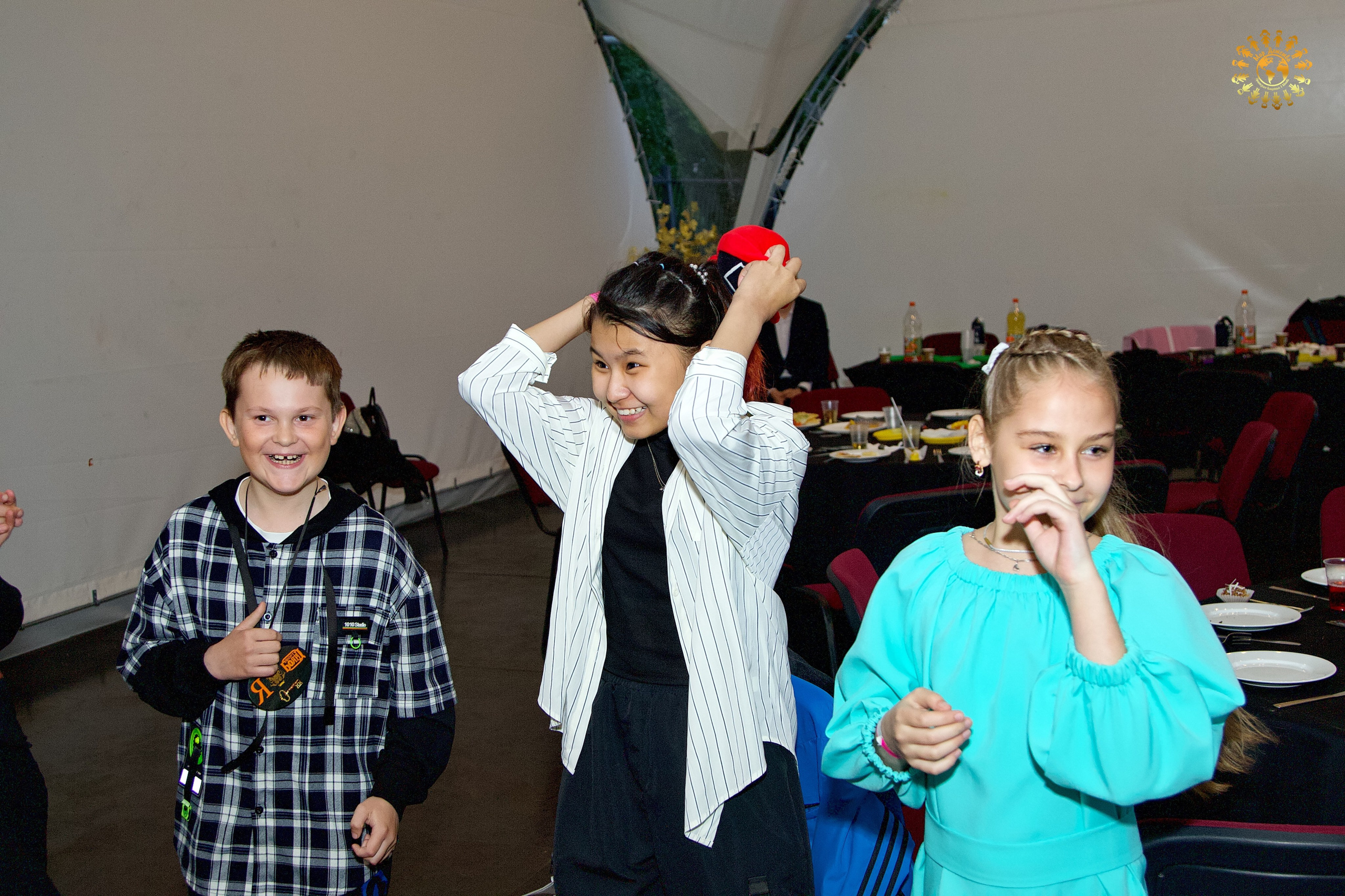 Выпускной 2023 (Школа 1195, 4-й класс). Репортажная съемка в Москве и области. Анималистика