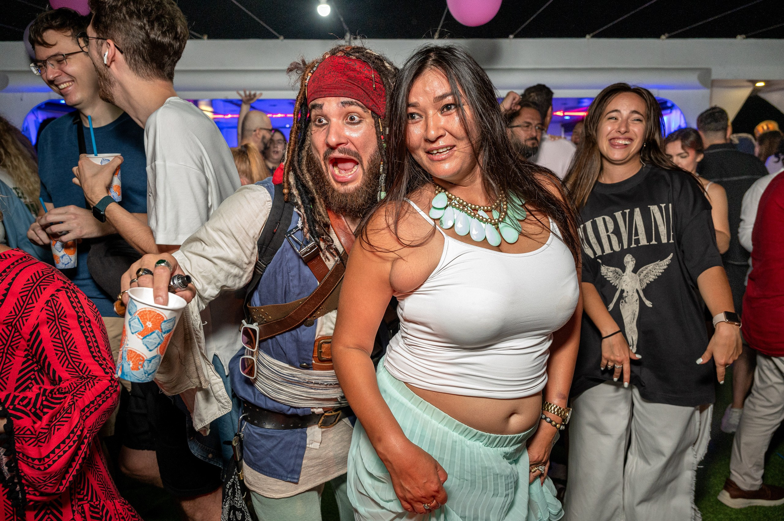 Вечеринка на корабле