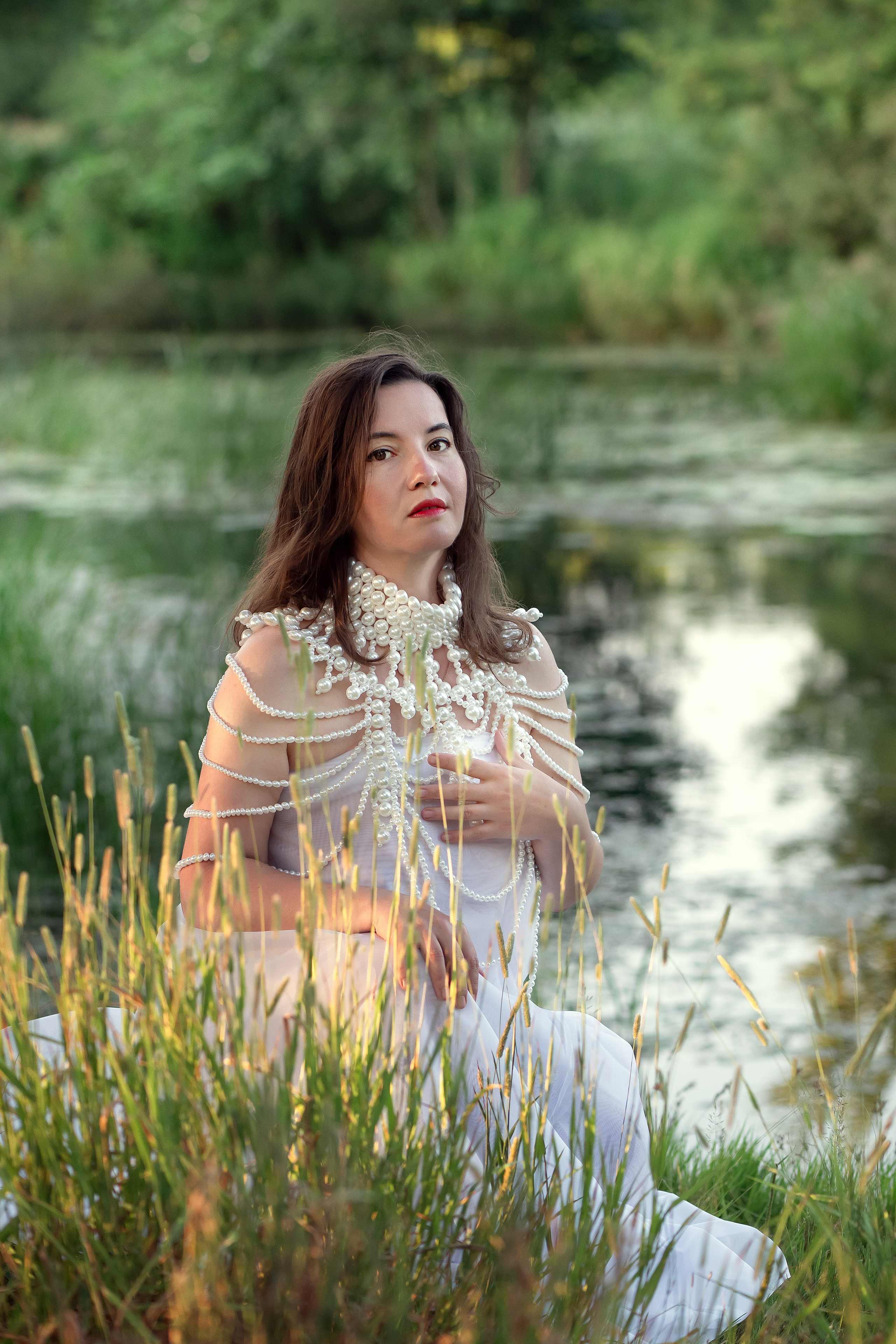 Платье, бусы и вода...... Главная