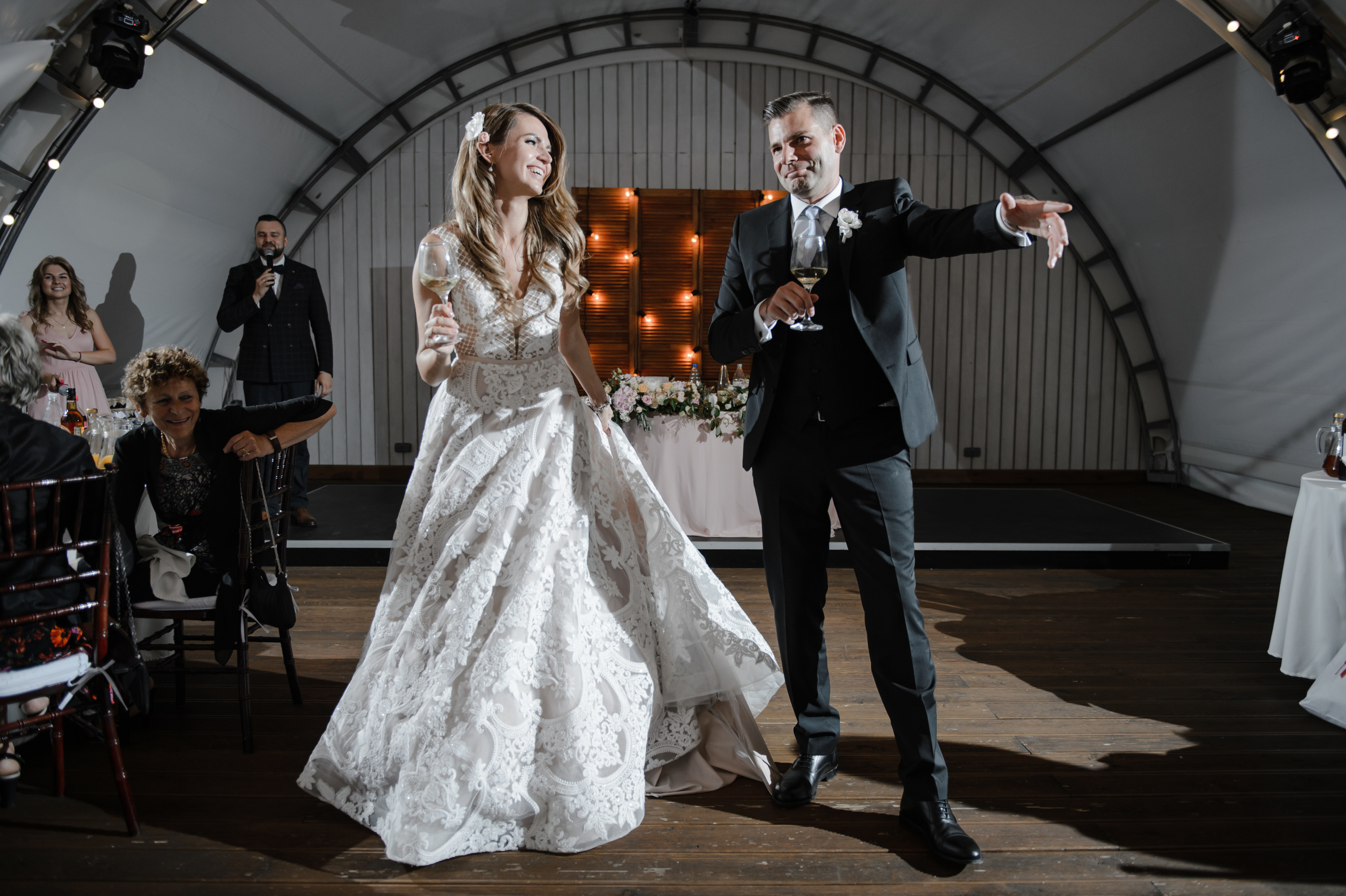 Итальянцы, танцы на крыше и разрезанный галстук | Ксения и Roberto. Свадебный и репортажный фотограф Сергей Чесноков