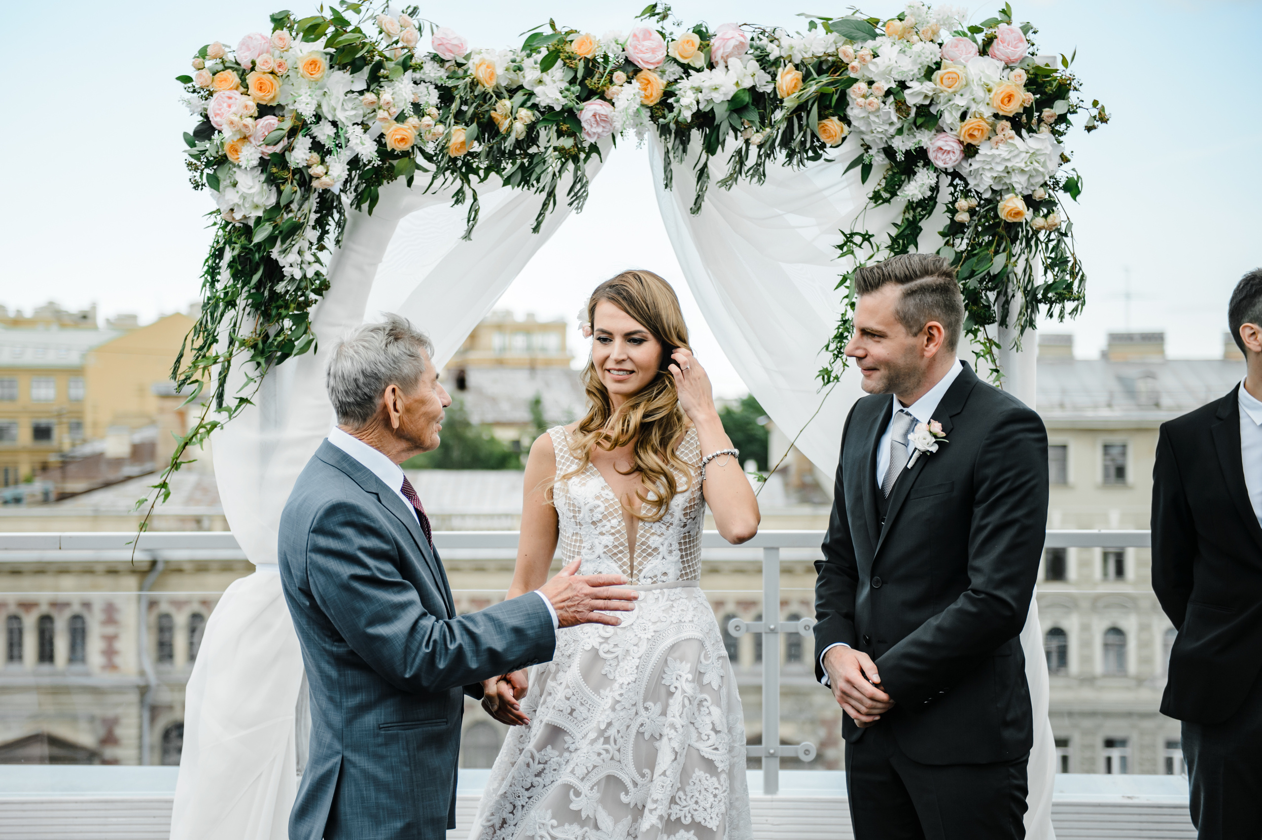 Итальянцы, танцы на крыше и разрезанный галстук | Ксения и Roberto. Свадебный и репортажный фотограф Сергей Чесноков