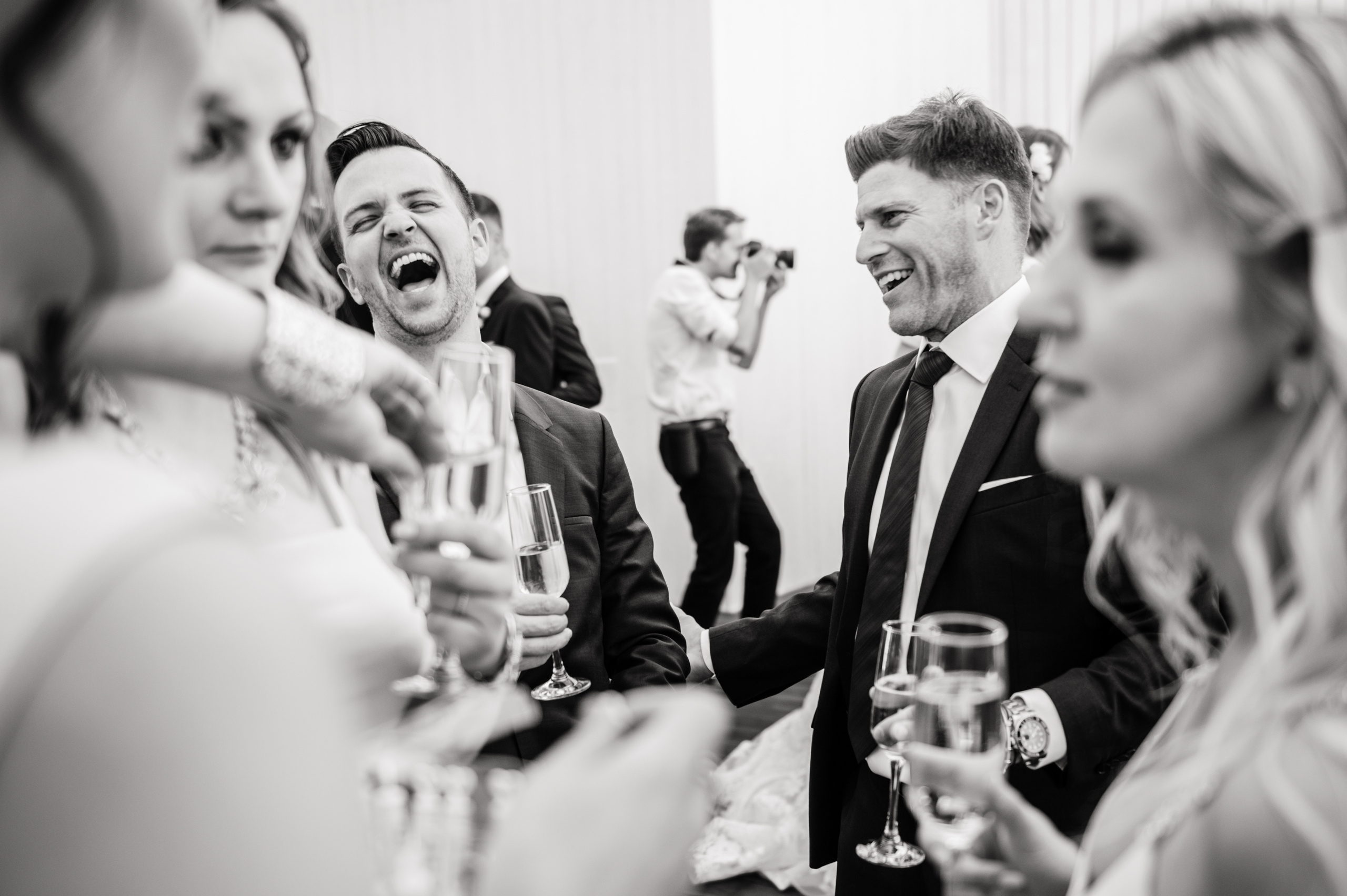 Итальянцы, танцы на крыше и разрезанный галстук | Ксения и Roberto. Свадебный и репортажный фотограф Сергей Чесноков