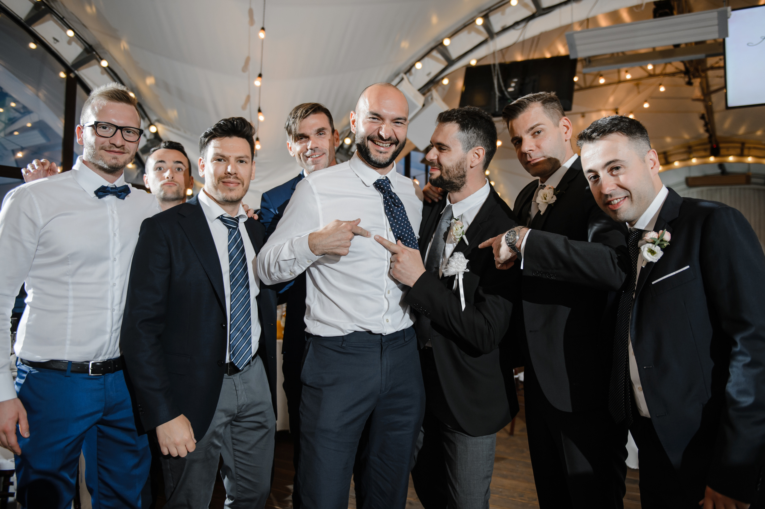 Итальянцы, танцы на крыше и разрезанный галстук | Ксения и Roberto. Свадебный и репортажный фотограф Сергей Чесноков