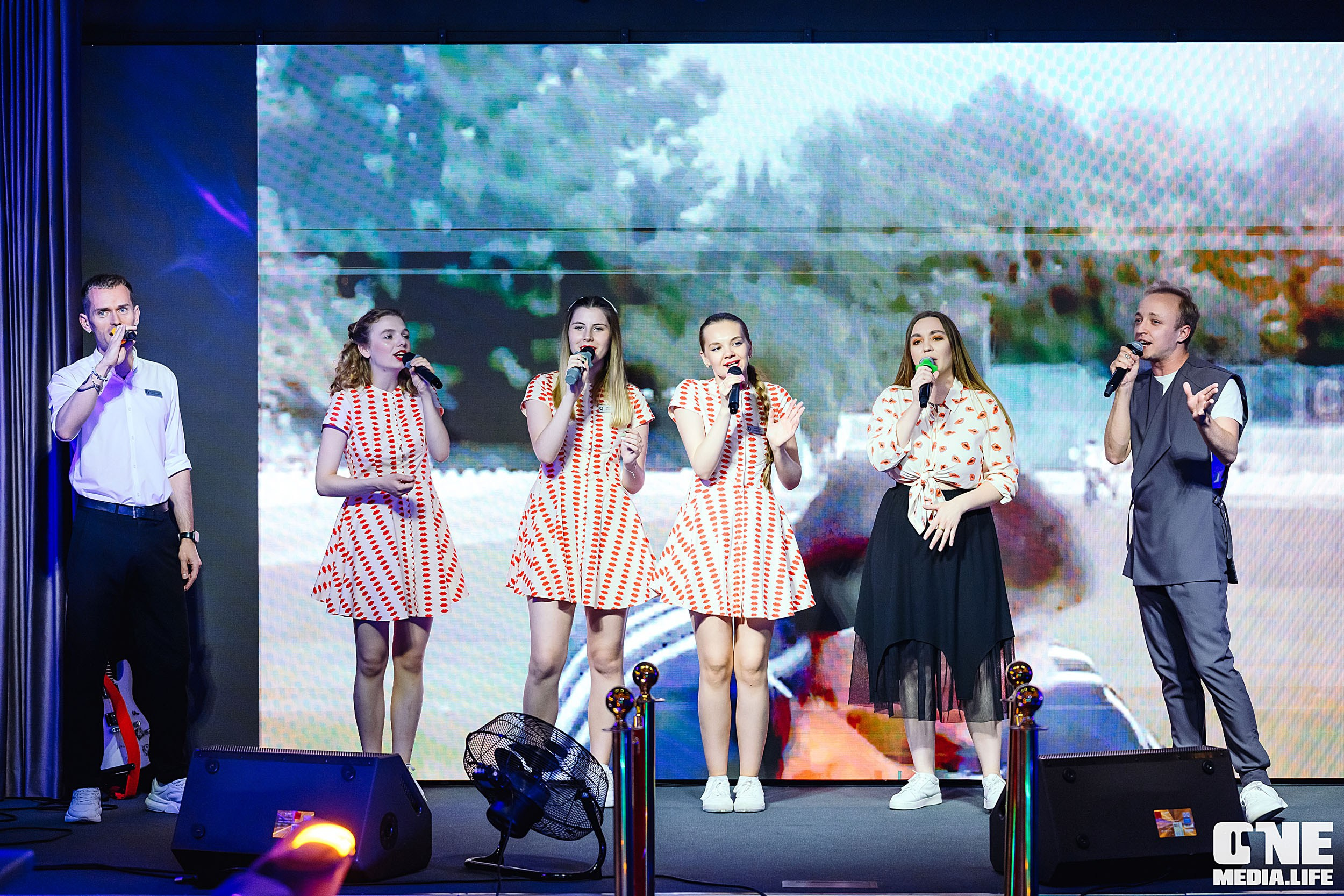 Вечеринка в ресторане Океан. One Media Life: фоторепортажи, фотоотчеты с мероприятий и заведений