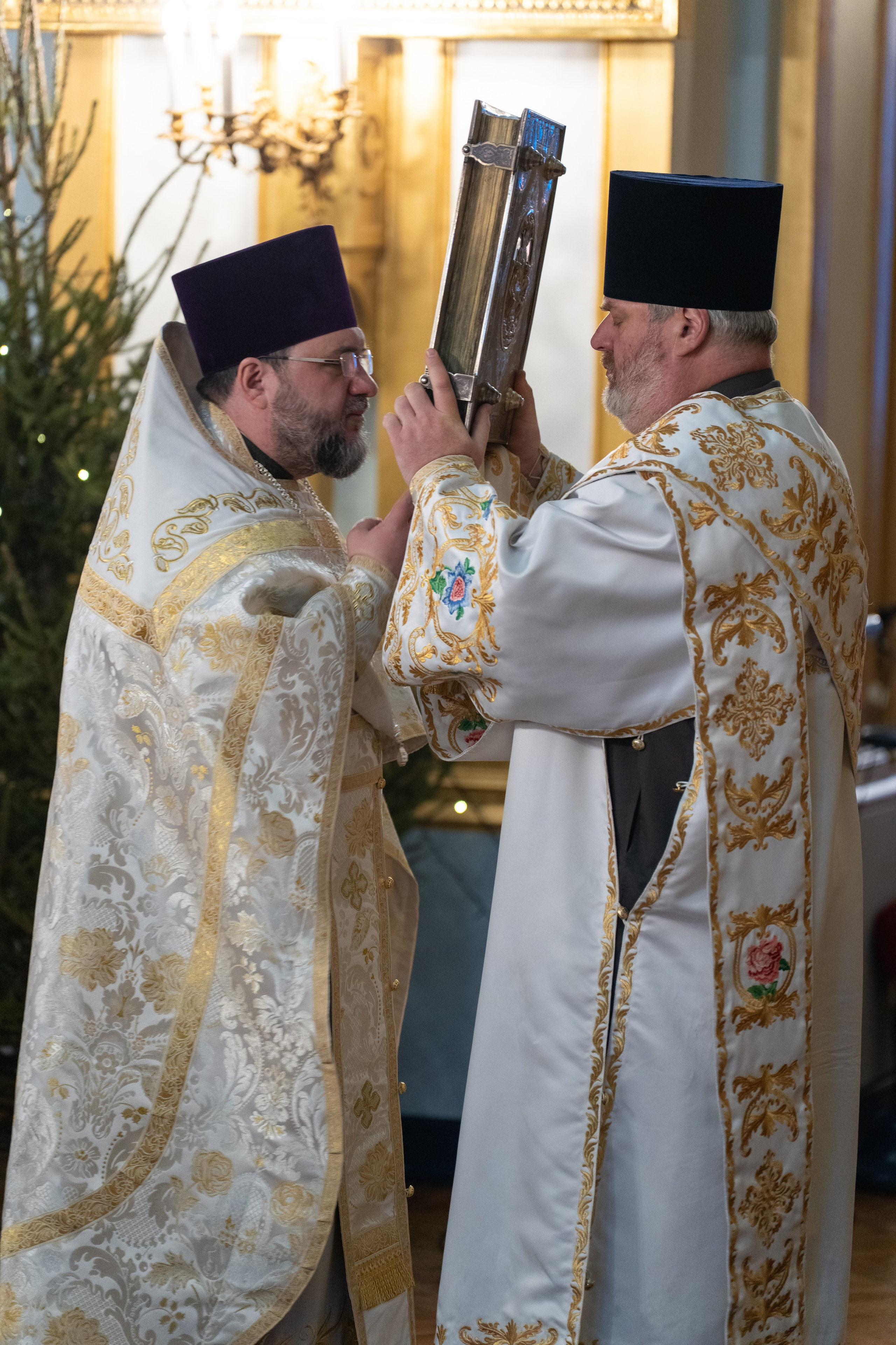 Неделя 31-я по Пятидесятнице, по Рождестве Христовом. Попразднство Рождества Христова. Правв. Иосифа Обручника, Давида царя и Иакова. НИКОЛО-БОГОЯВЛЕНСКИЙ МОРСКОЙ СОБОР