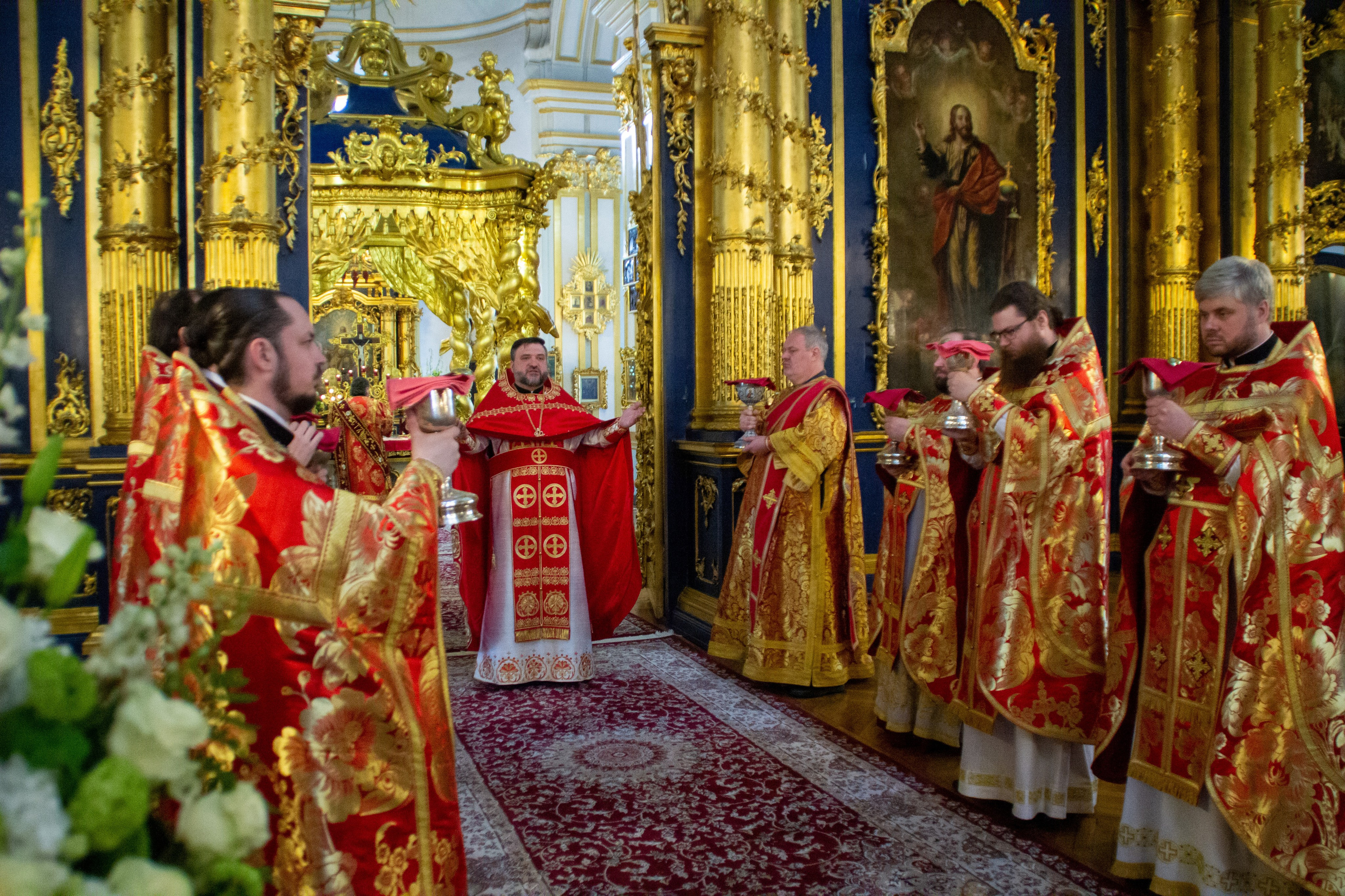 ПЕРЕНЕСЕНИЕ МОЩЕЙ СВЯТИТЕЛЯ НИКОЛАЯ ЧУДОТВОРЦА ИЗ МИР ЛИКИЙСКИХ В БАР. НИКОЛО-БОГОЯВЛЕНСКИЙ МОРСКОЙ СОБОР