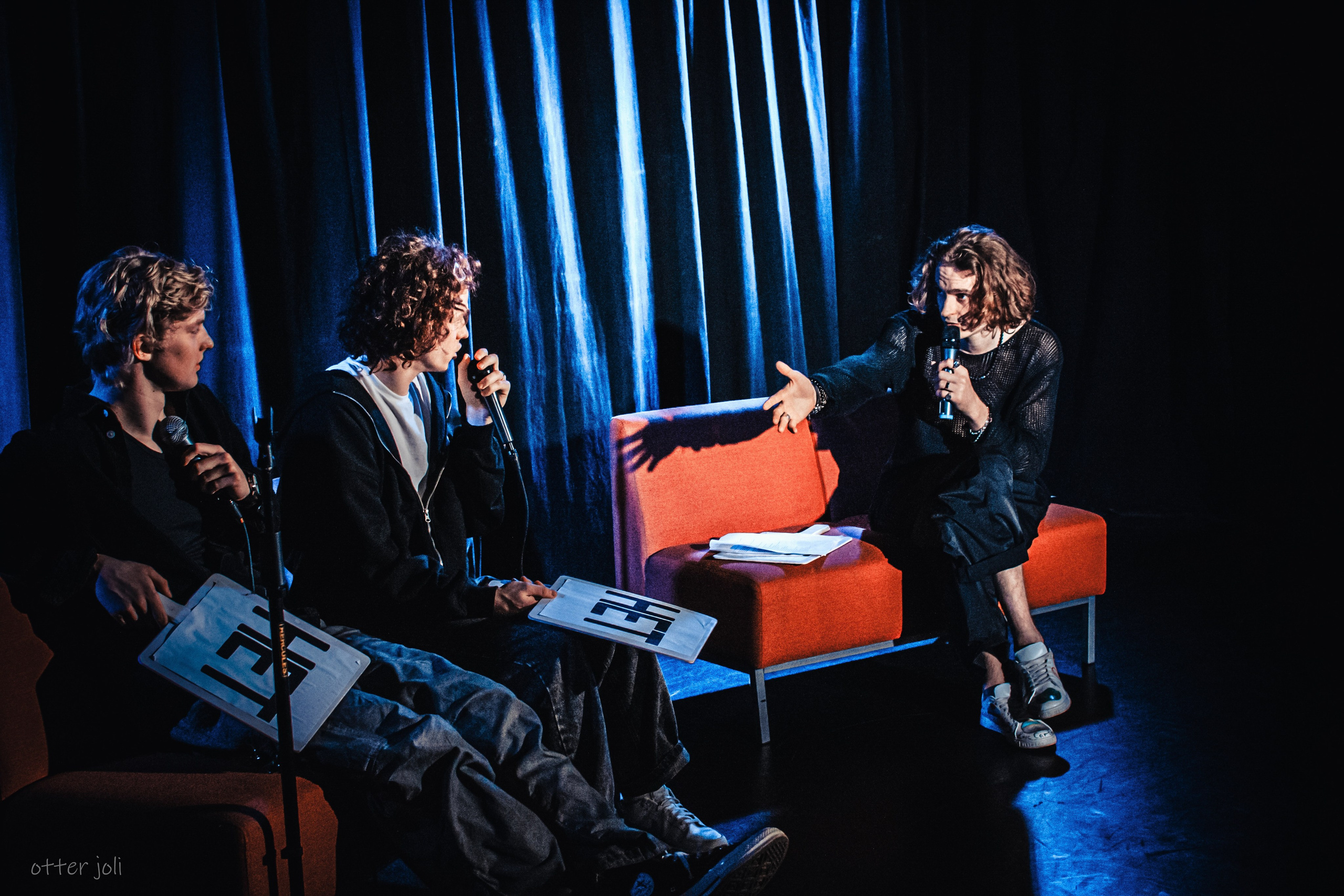 Квартирник «За пределами сюжета» | OFF-театр. Концертный репортёр Валерия Сафина