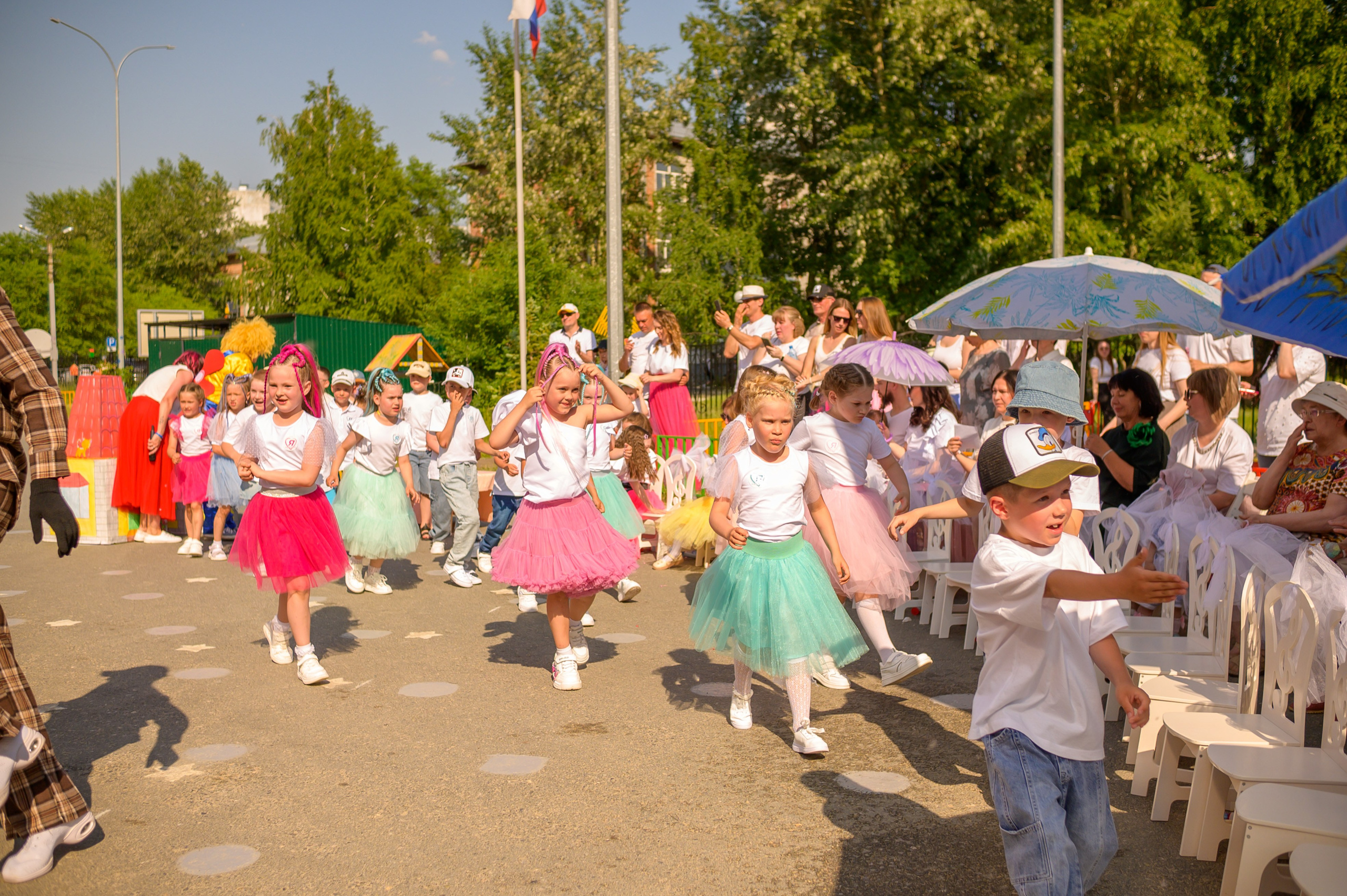 Репортаж выпускного группа «Фантазёры» 3 садик. Фотограф новорожденных, семейный детский в Тюмени Татьяна Морозова