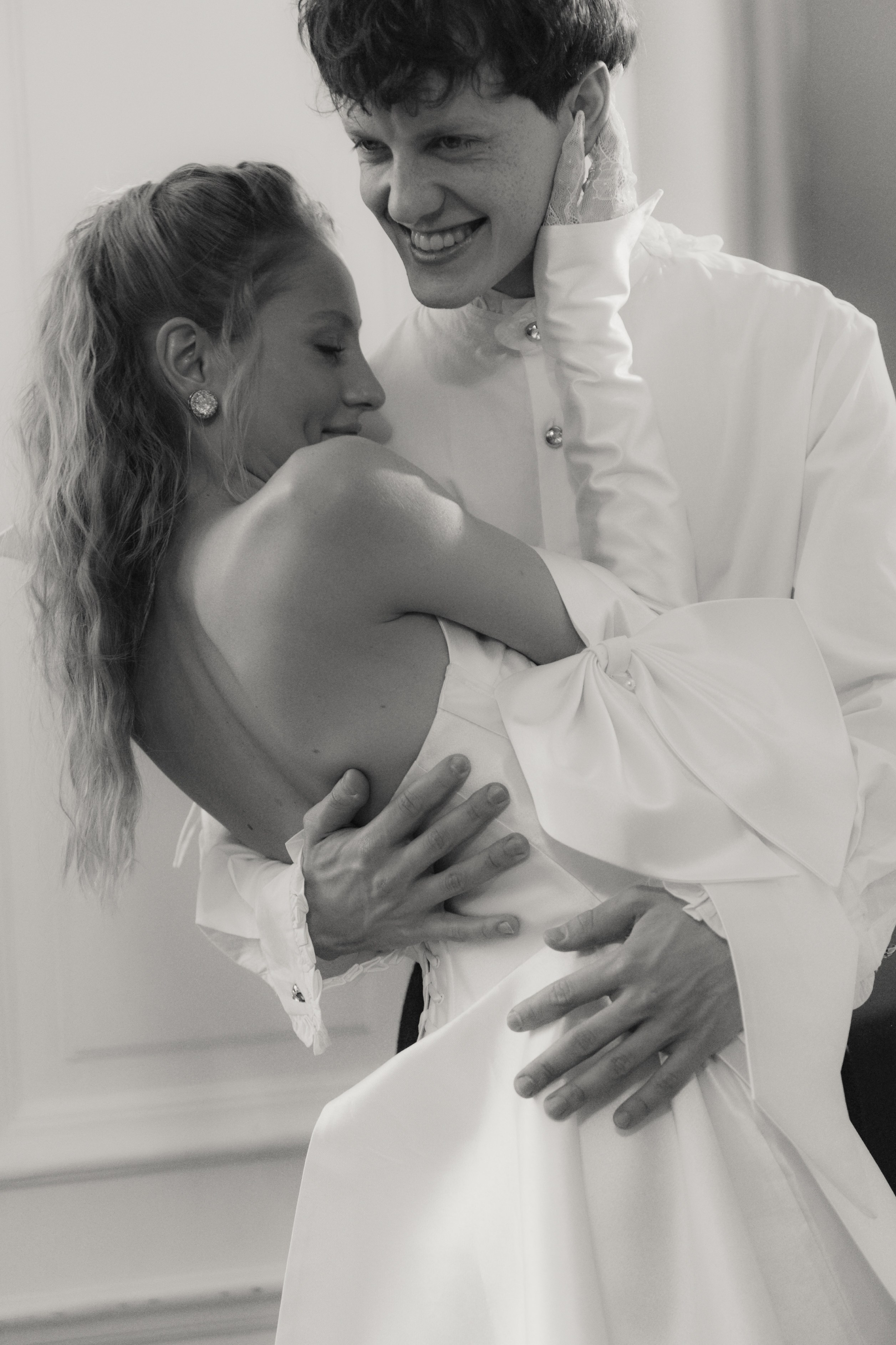 Свадебная съемка в исторической квартире на Чистых прудах. Ярослава Ерина — свадебный фотограф в Москве