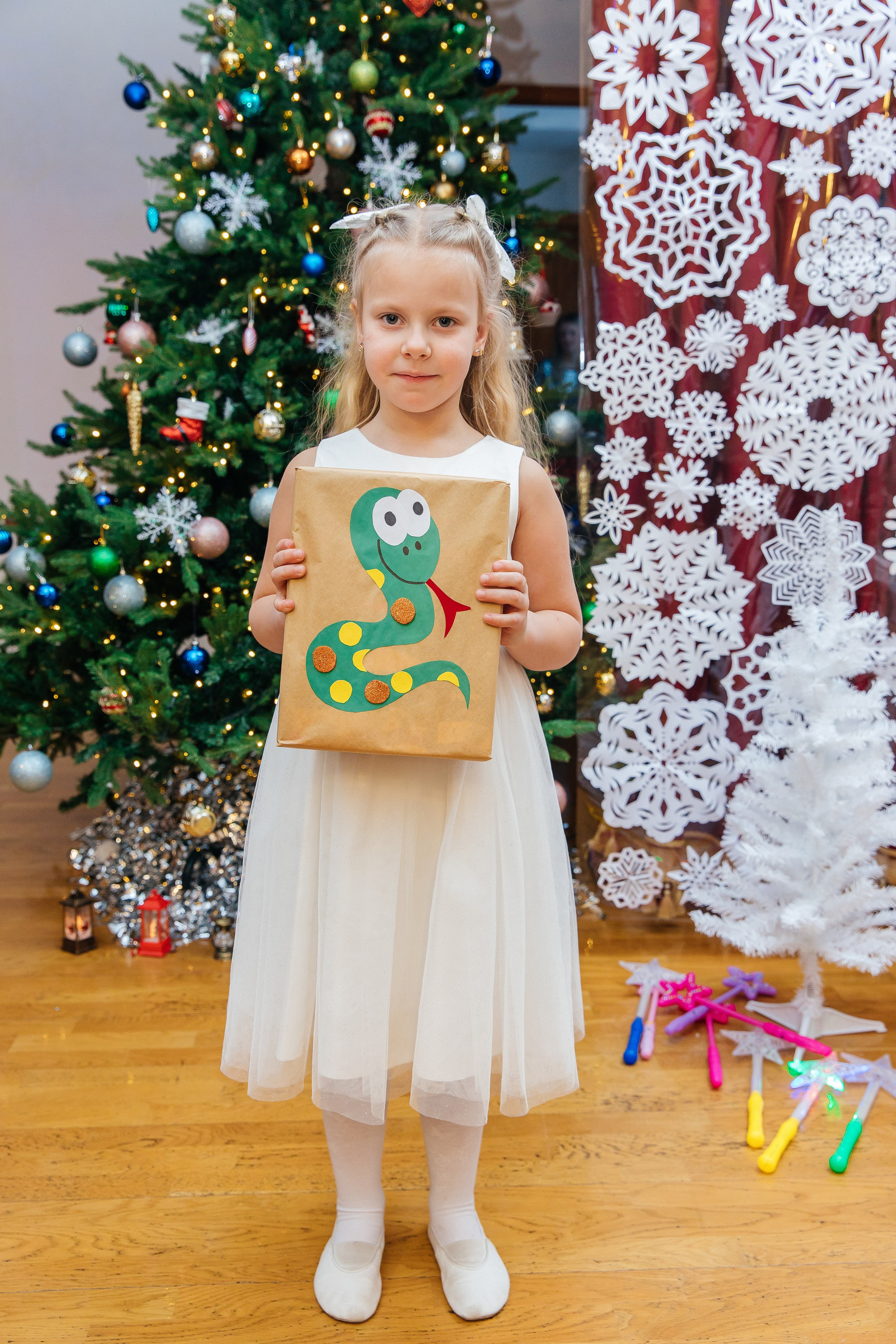 Детский сад № 93 — Утренник (27.12.2024). Свадебный и семейный фотограф Крамар Наталья