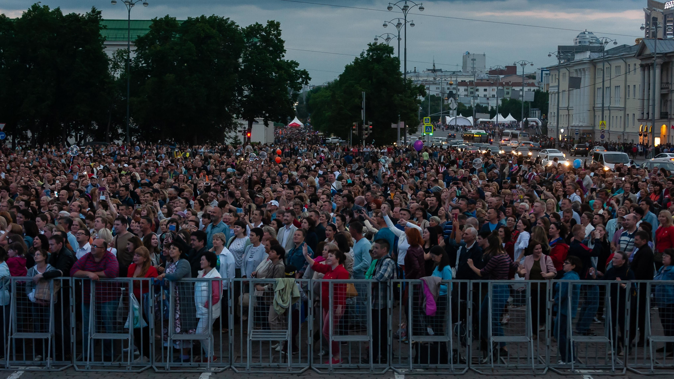 Ural Music Nigth 2018. Фотографии отовсюду и обо всем