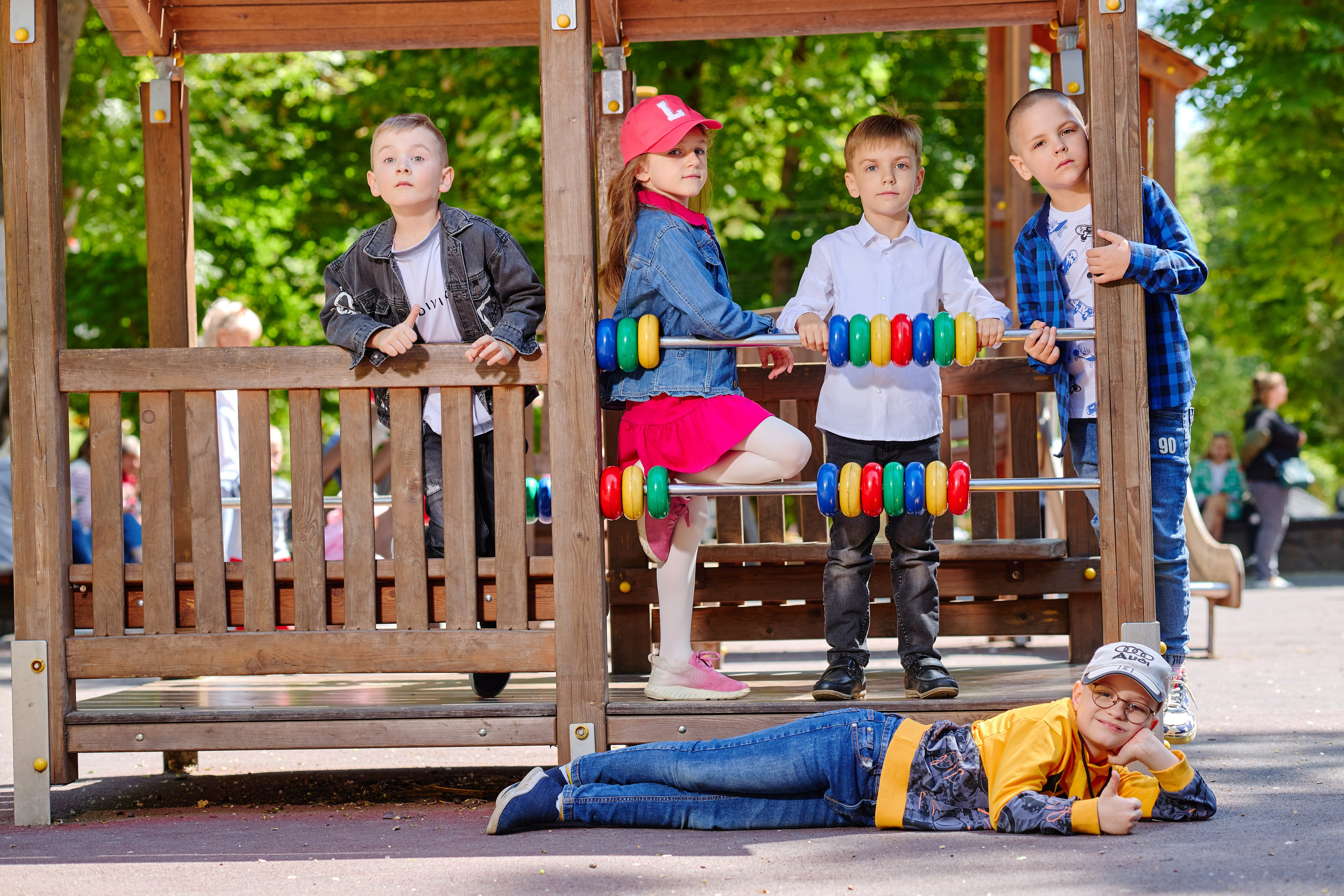 Сьемка в парке для выпускного альбома детский садик № 20. Фотограф Выпускные альбомы Таганрог Сергей Коробченко