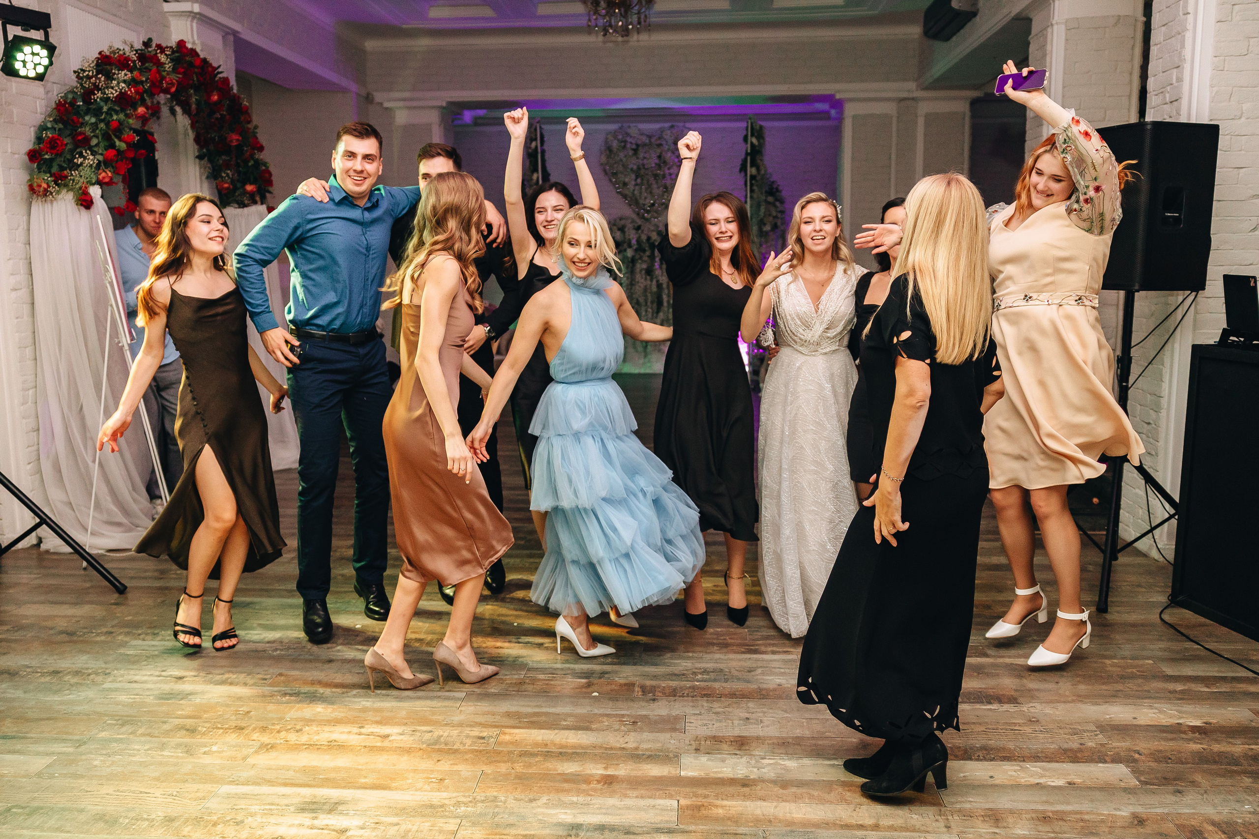 Роман и Александра. Свадебный фотограф и видеограф — Сергей и Дарья