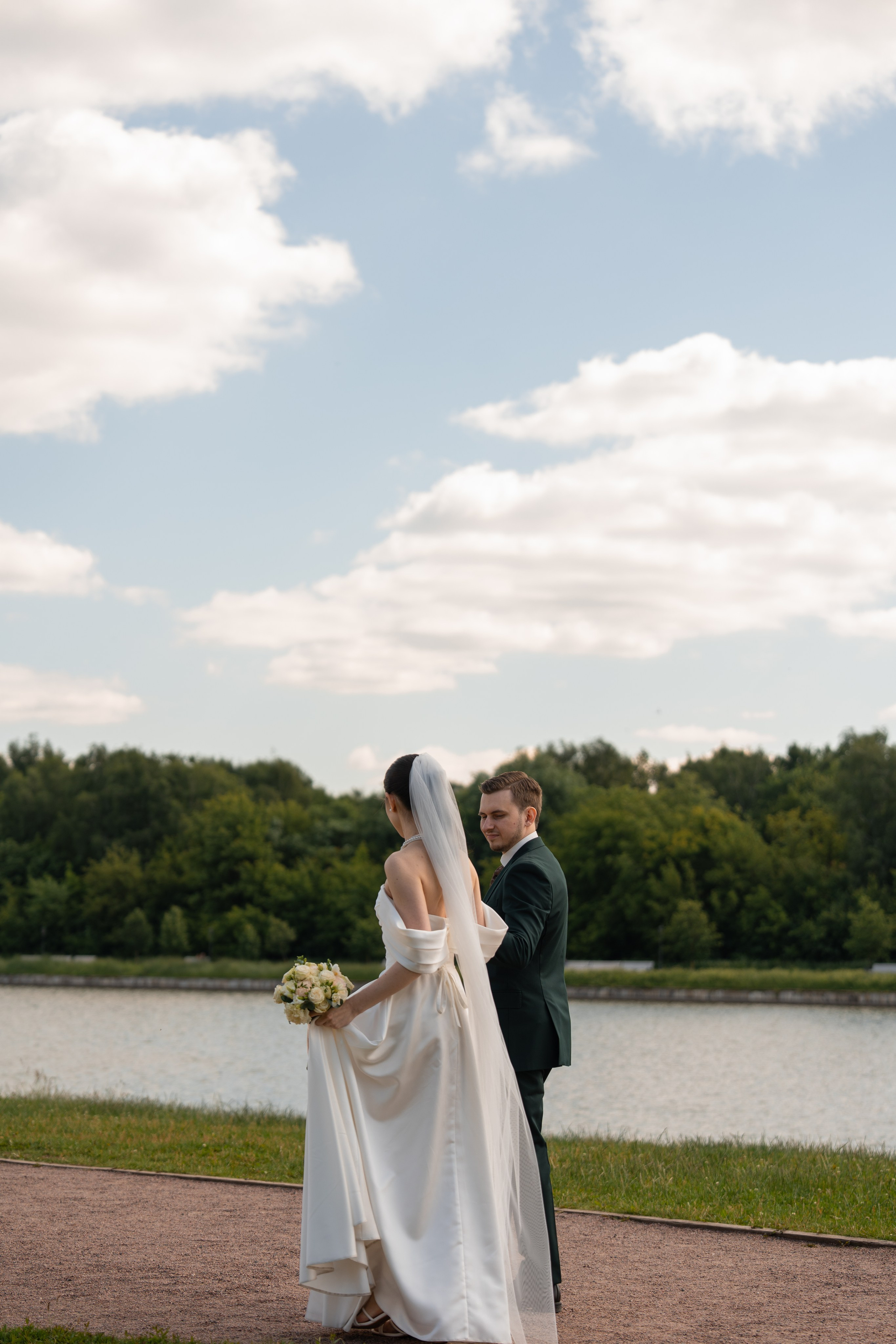Влад и Илина в Кусково. Свадебный фотограф в Москве Анна Полушина