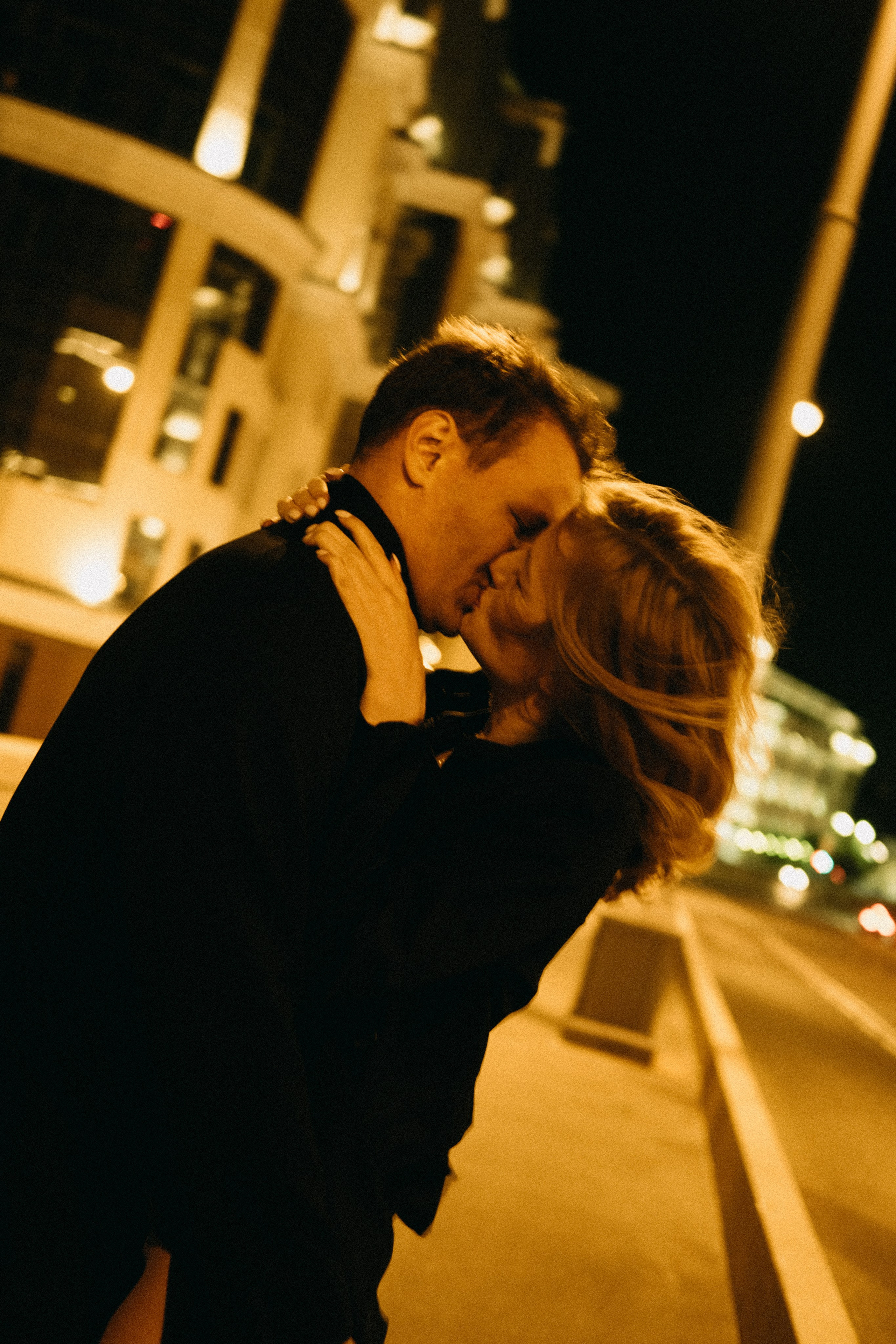 По ночному городу. Свадебный фотограф Александра Тюлякова