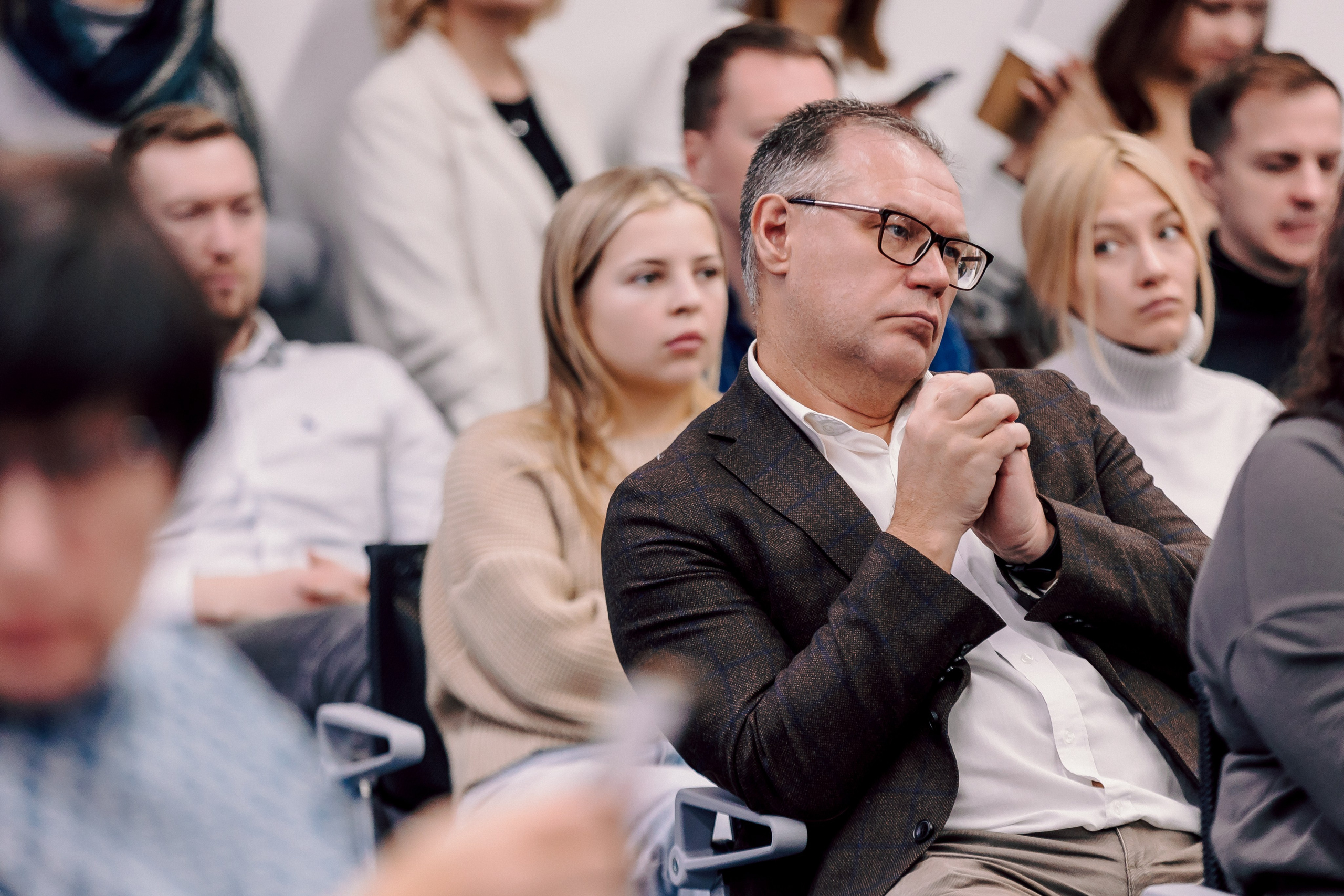 СКБ Контур — Форум будущего — Деловая программа. Лёшка Варзегов — фотограф