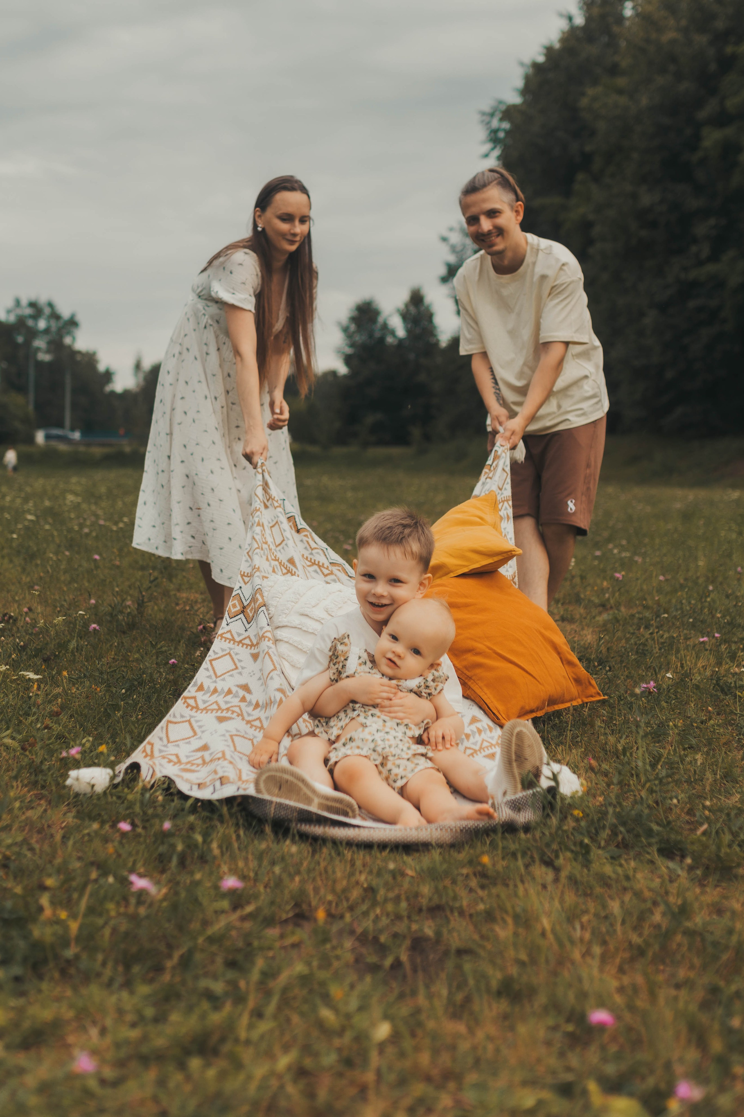 Лена с семьей. Семейный фотограф Алина Демидова. Королев