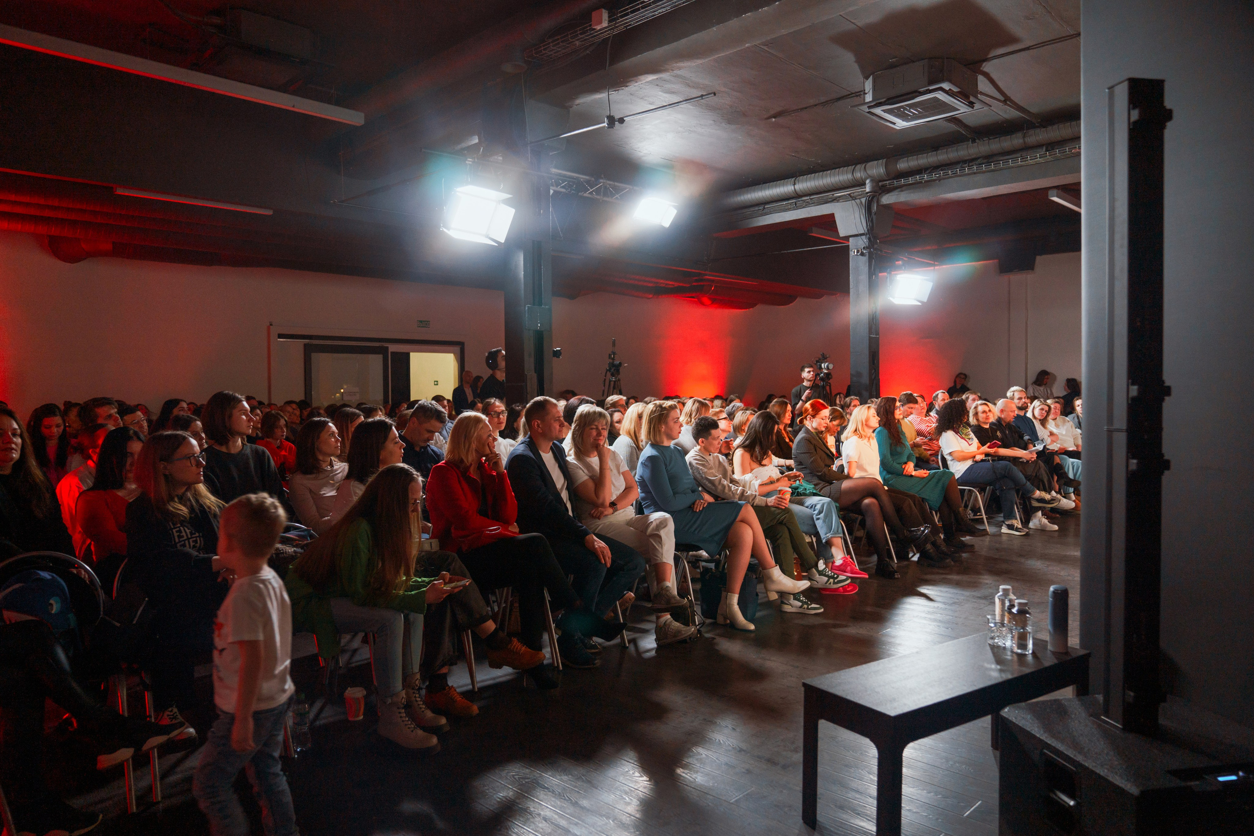 Спикер TEDX / Автор трансформационной игры (Путь Героя). Свадебный фотограф в Москве Кристина Чехова