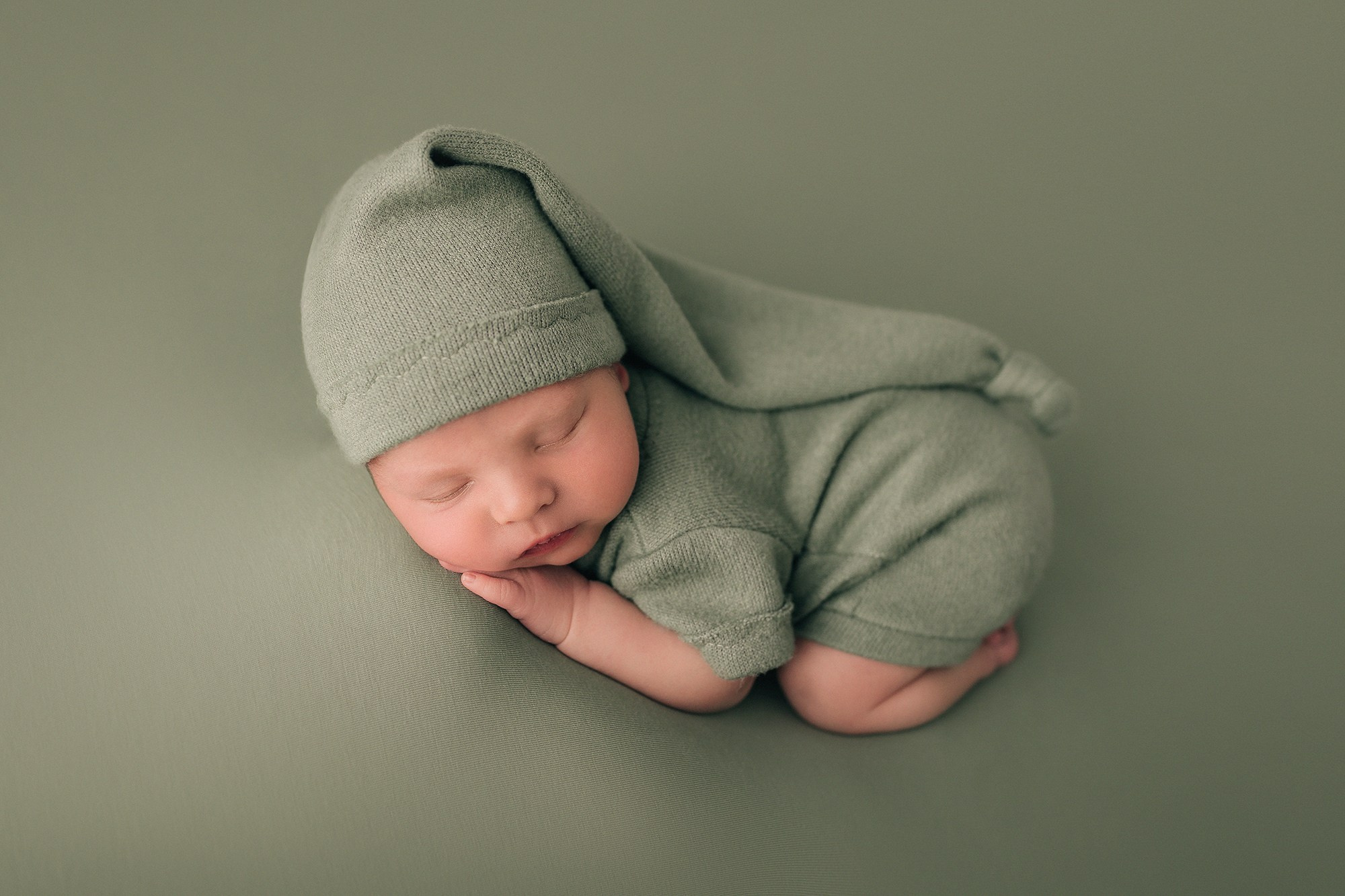 Степан 8 дней. Семейный фотограф новорождённых в Серпухове Юлия Новикова +79637785957