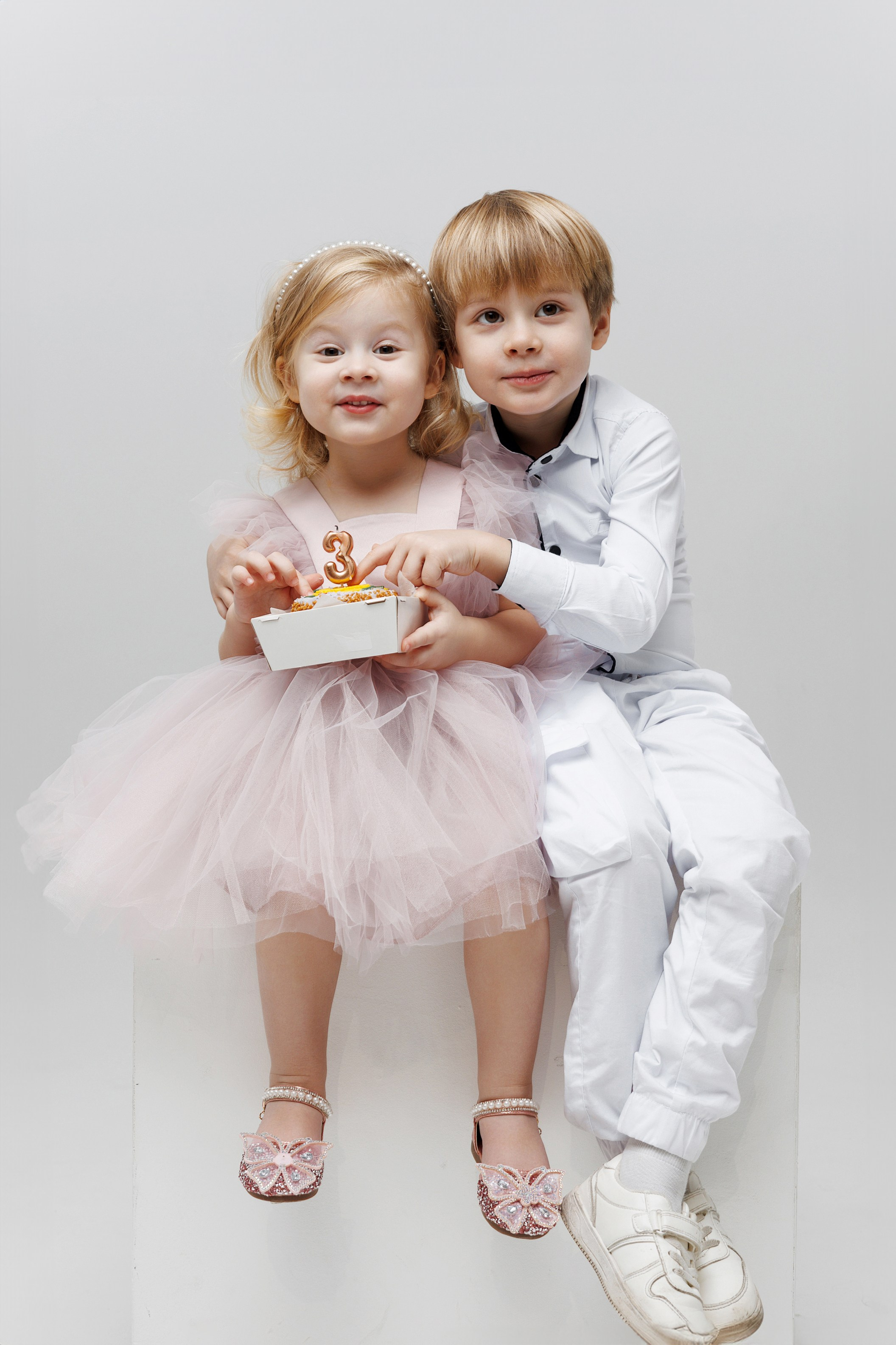 Съемка Дня Рождения Алисы в фотостудии CROSS-STUDIO зал IDEAL. Свадебный и семейный фотограф в Москве и МО Елена Агапова