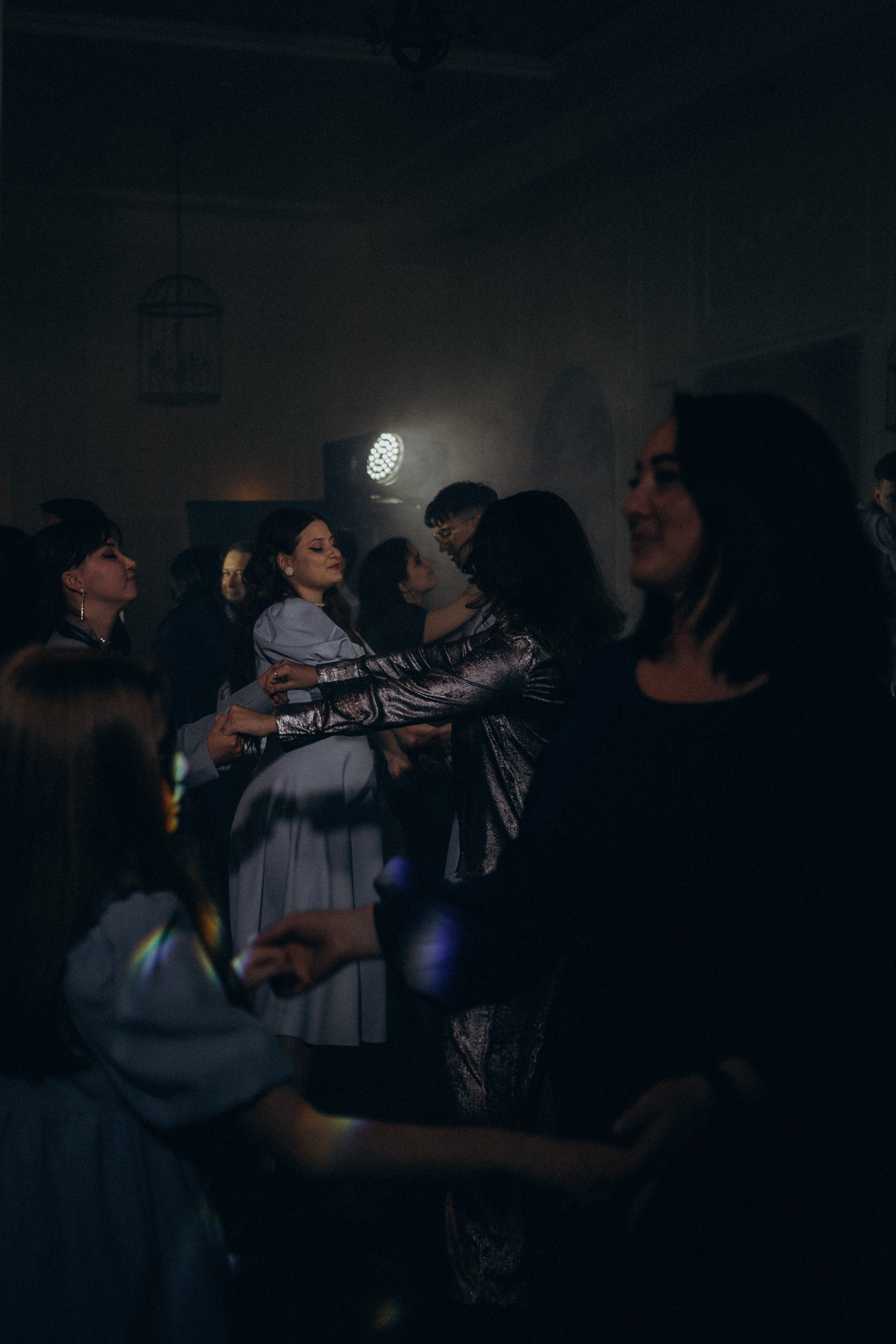 СВАДЕБНАЯ СЬЕМКА СБОРОВ В ОТЕЛЕ И ВЫЕЗД НА ЦЕРЕМОНИЮ (СНЯТО В СИБИРЕ В НИЖНЕВАРТОВСКЕ). Профессиональный фотограф, Санкт-Петербург — Виктория Богомолова