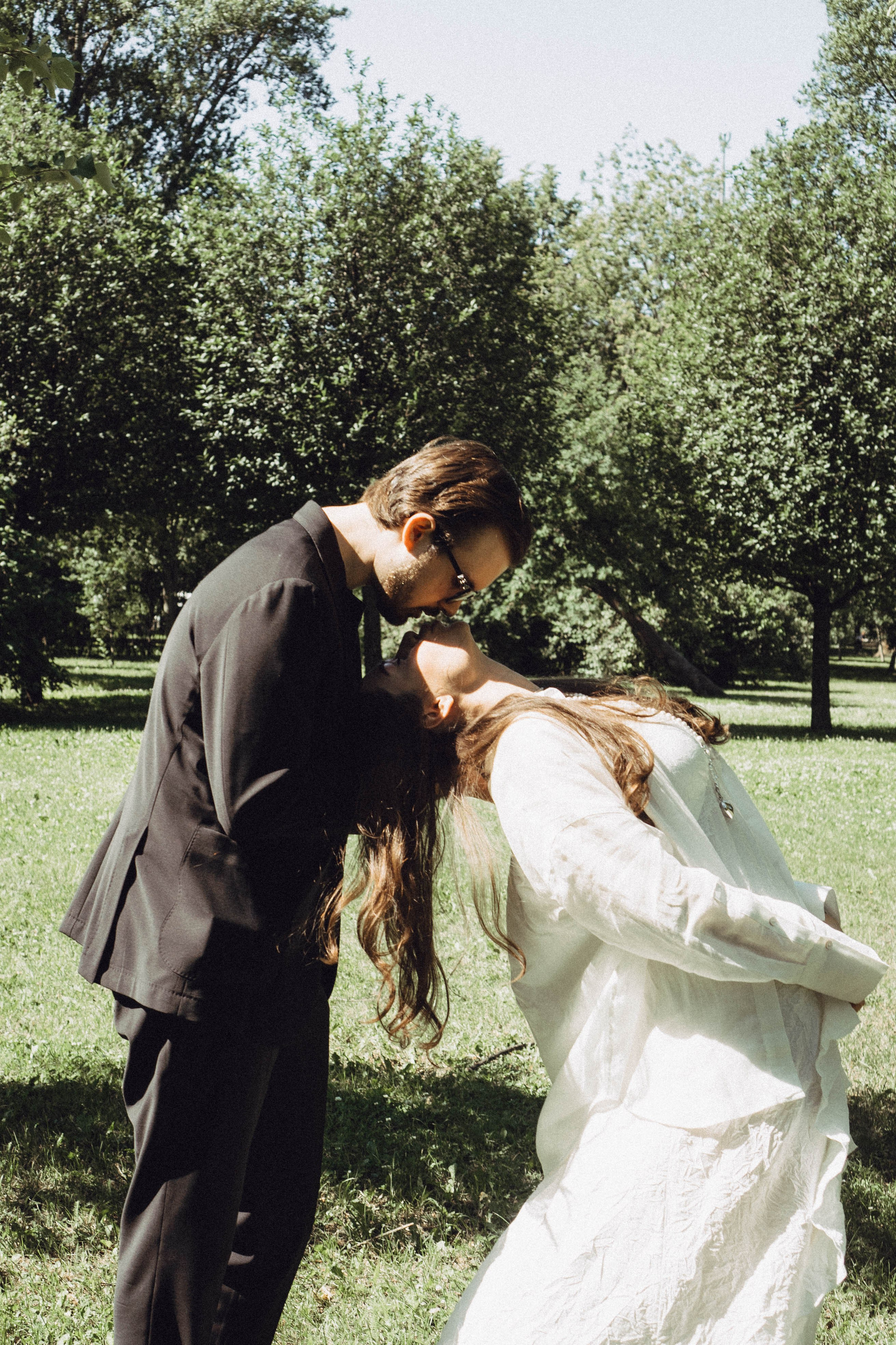 СВАДЕБНАЯ СЬЕМКА В ПАРКЕ ПОБЕДЫ И ПРОГУЛКА ПО МОСКОВСКОМУ ПРОСПЕКТУ. Профессиональный фотограф, Санкт-Петербург — Виктория Богомолова