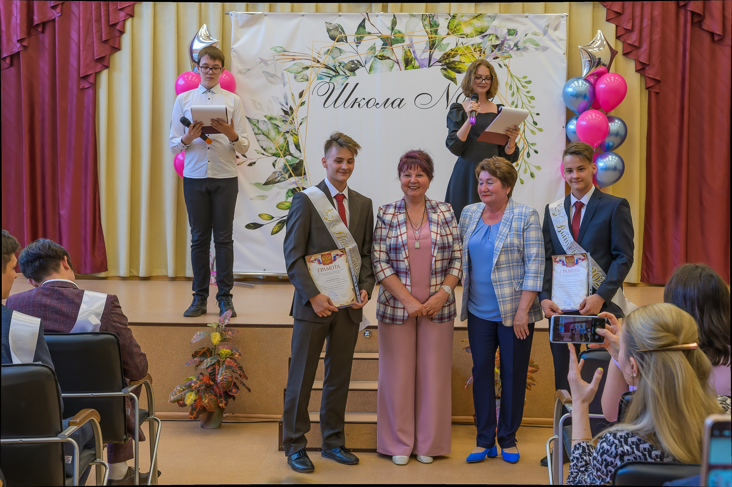 Выпускной МБОУ «СОШ № 34». Фотограф в Кемерово Владислав Шульц