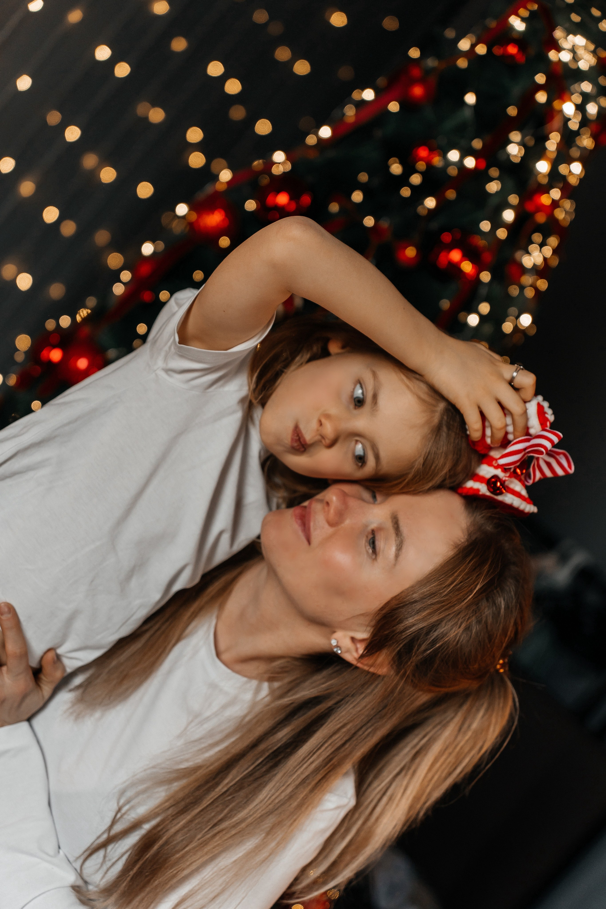 Мама с дочкой. Для тех, кто не ждёт удачи, а создаёт её. Каждая фотосессия — это твой момент, твой стиль, твой успех. 📸