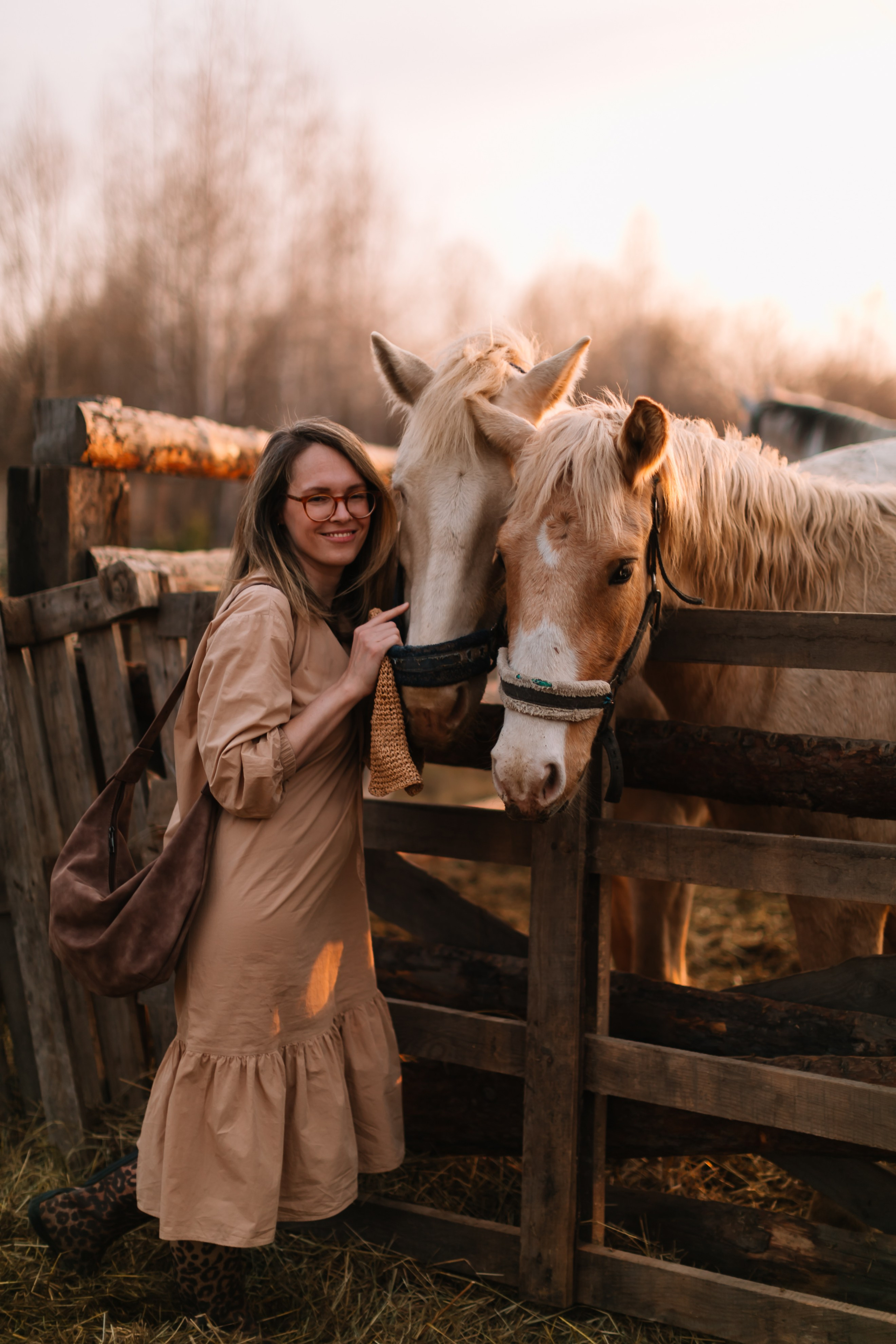 алёна малахова фотограф новосибирск семейный детский домашняя фотосессия в новосибирске день рождения репортажная съёмка фотосессия с лошадьми на конюшне деревня алтай  на природе фотосессия в детском саду мама и сын предложение руки и сердца идея  помолвка фотосессия берег закат детский день рождения годик торт аниматор лофт игровая продолжение следует prodoljenie_sleduet_  корпоратив тимбилдинг первоклашка линейка  контент  бизнес портрет