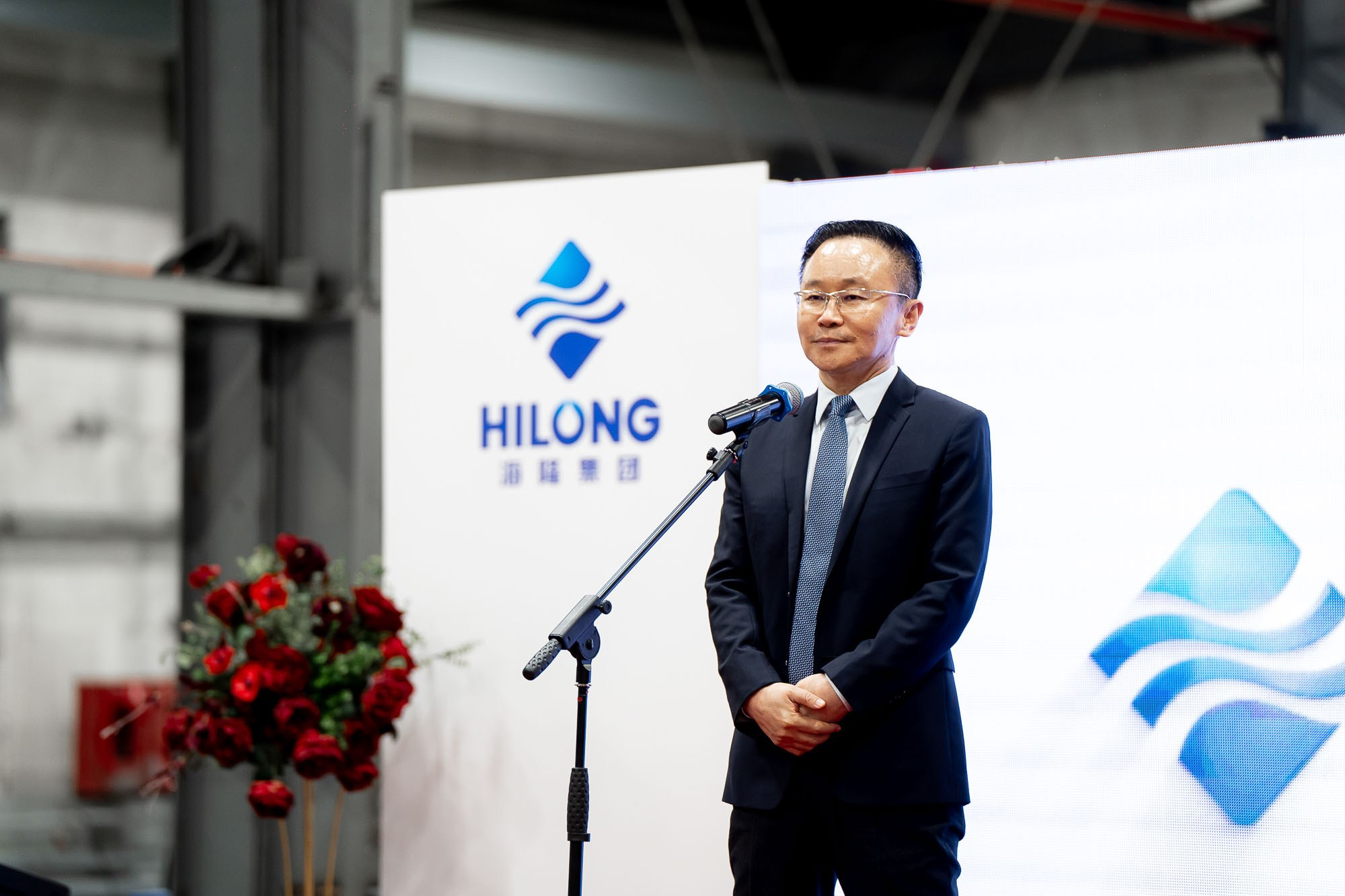 Открытие сервисного центра HILONG. Сергей Кошкин. Репортажная и ивент-фотография в Сургуте