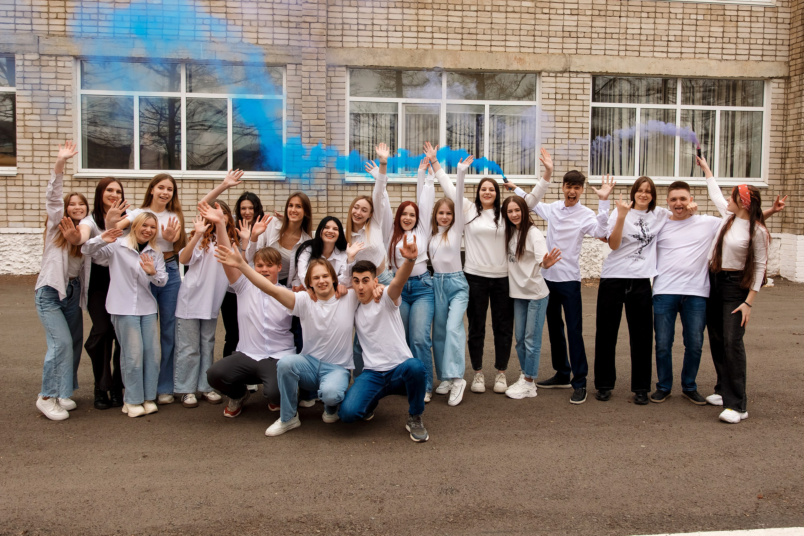 11 класс с. Барабаш. Фотограф Любовь Корниенко, Примоский край