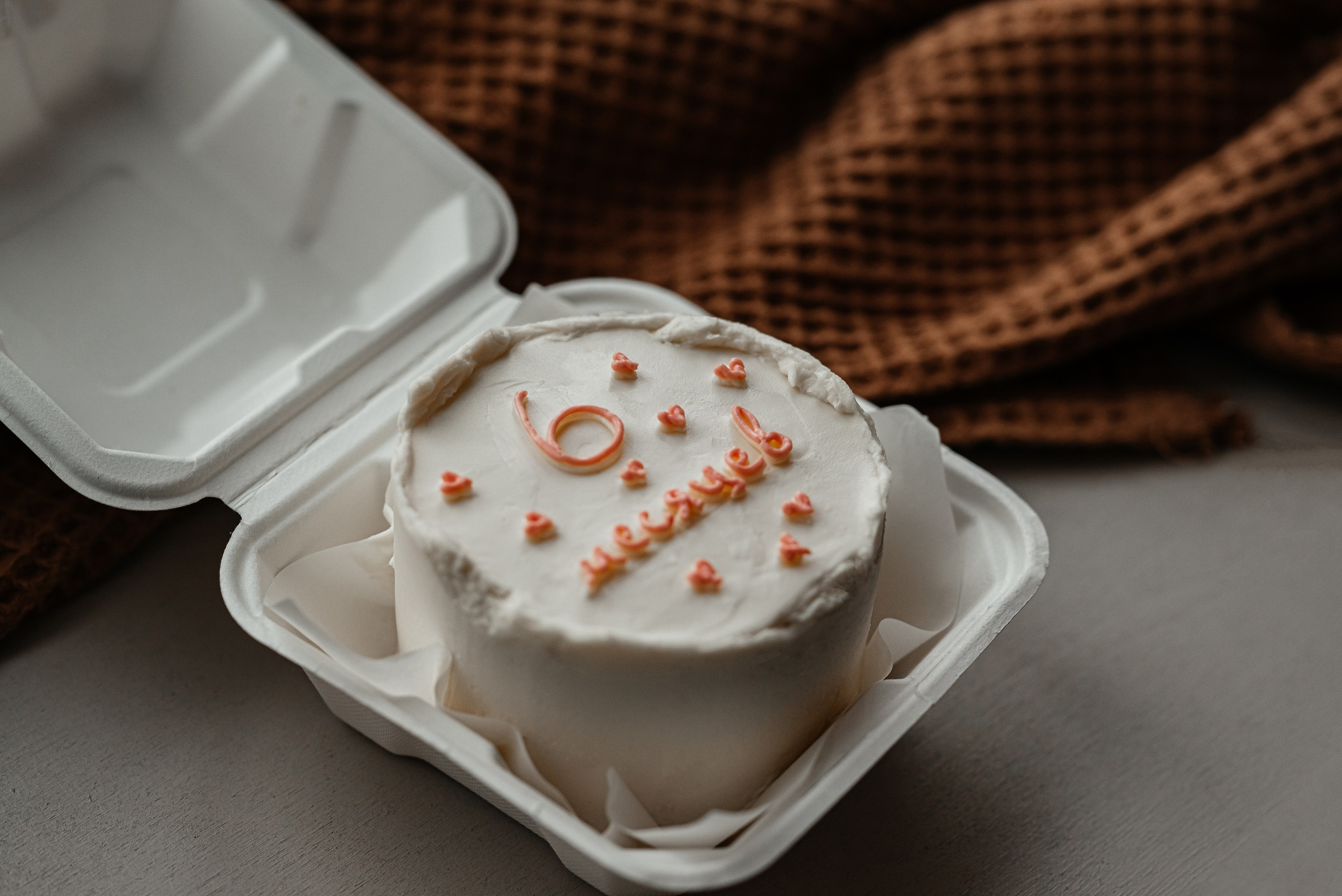 Василисе ПОЛгодика. Фотограф Таинств Крещения и Венчания в г. Курске