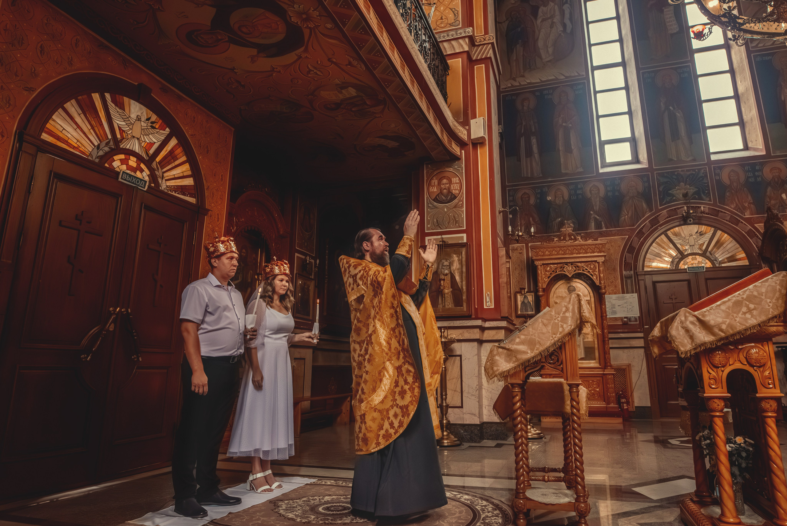 Таинство Венчания Артемия и Екатерины. Фотограф Таинств Крещения и Венчания в г. Курске
