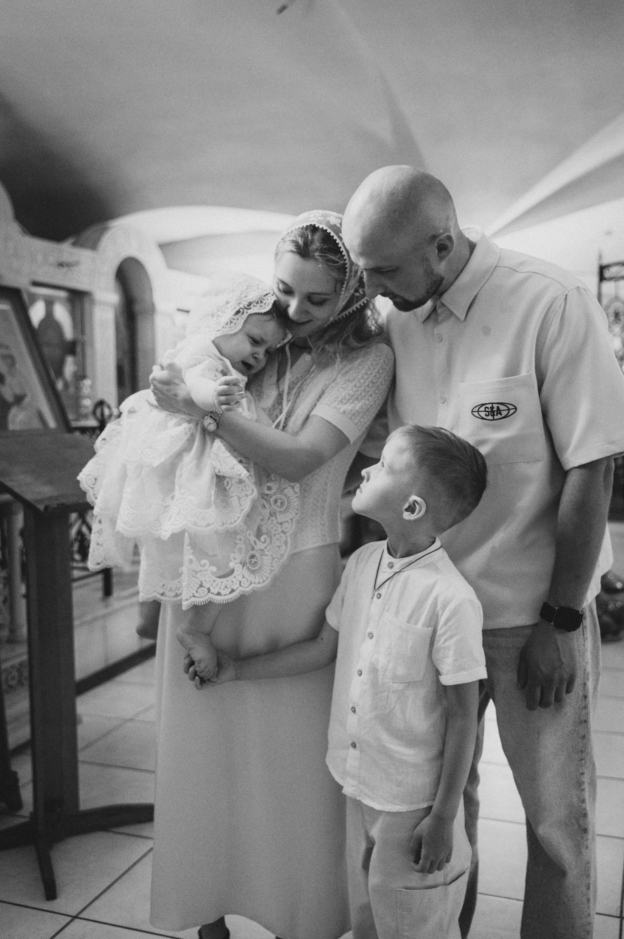 Крещение Владиславы (Криптовый храм в честь собора Новомучеников и Исповедников земли Белорусской). Семейный фотограф в Минске Дарья Дреко