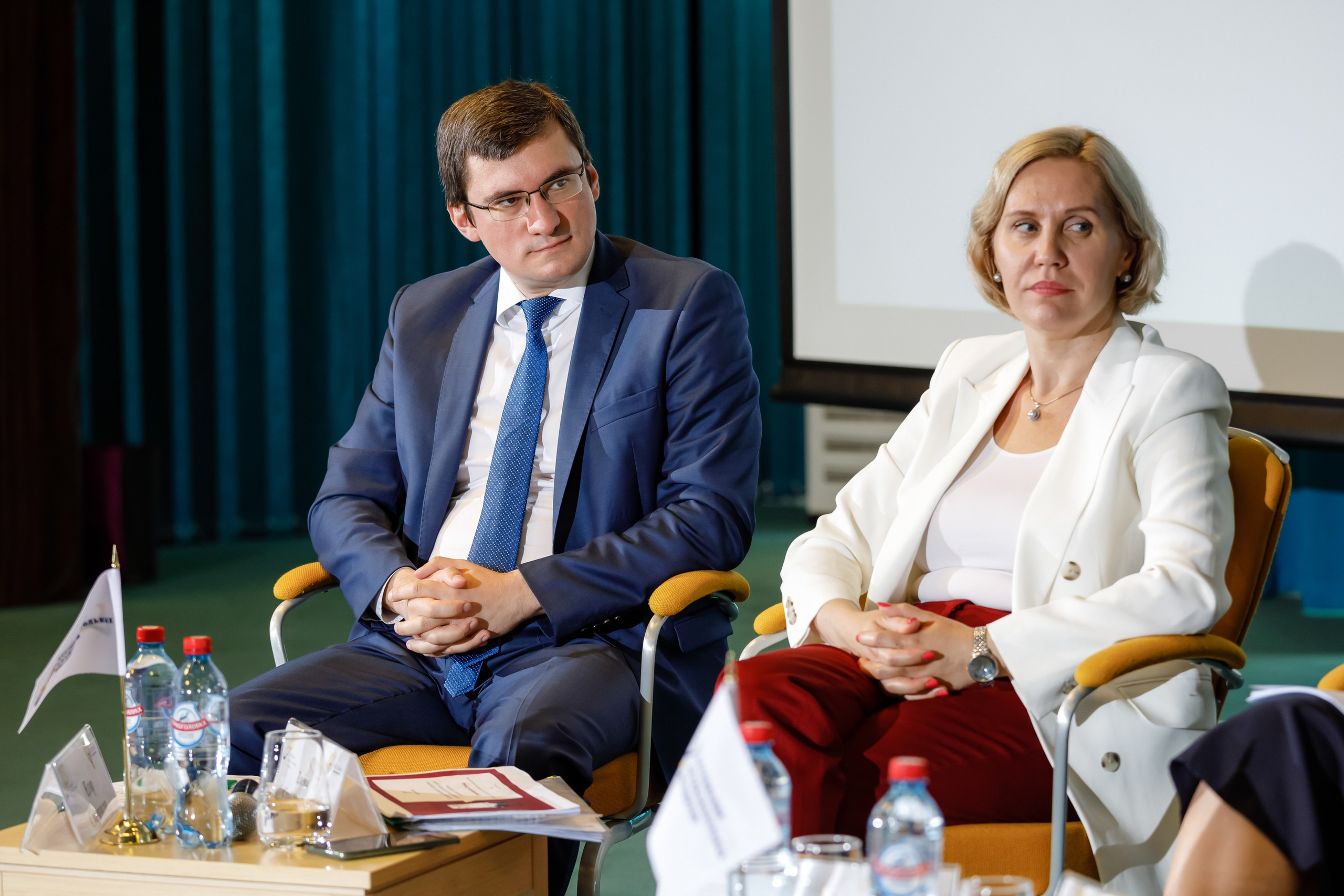 Конференция. COSMOS. Свадебный фотограф в Ярославле Анастасия Архипова