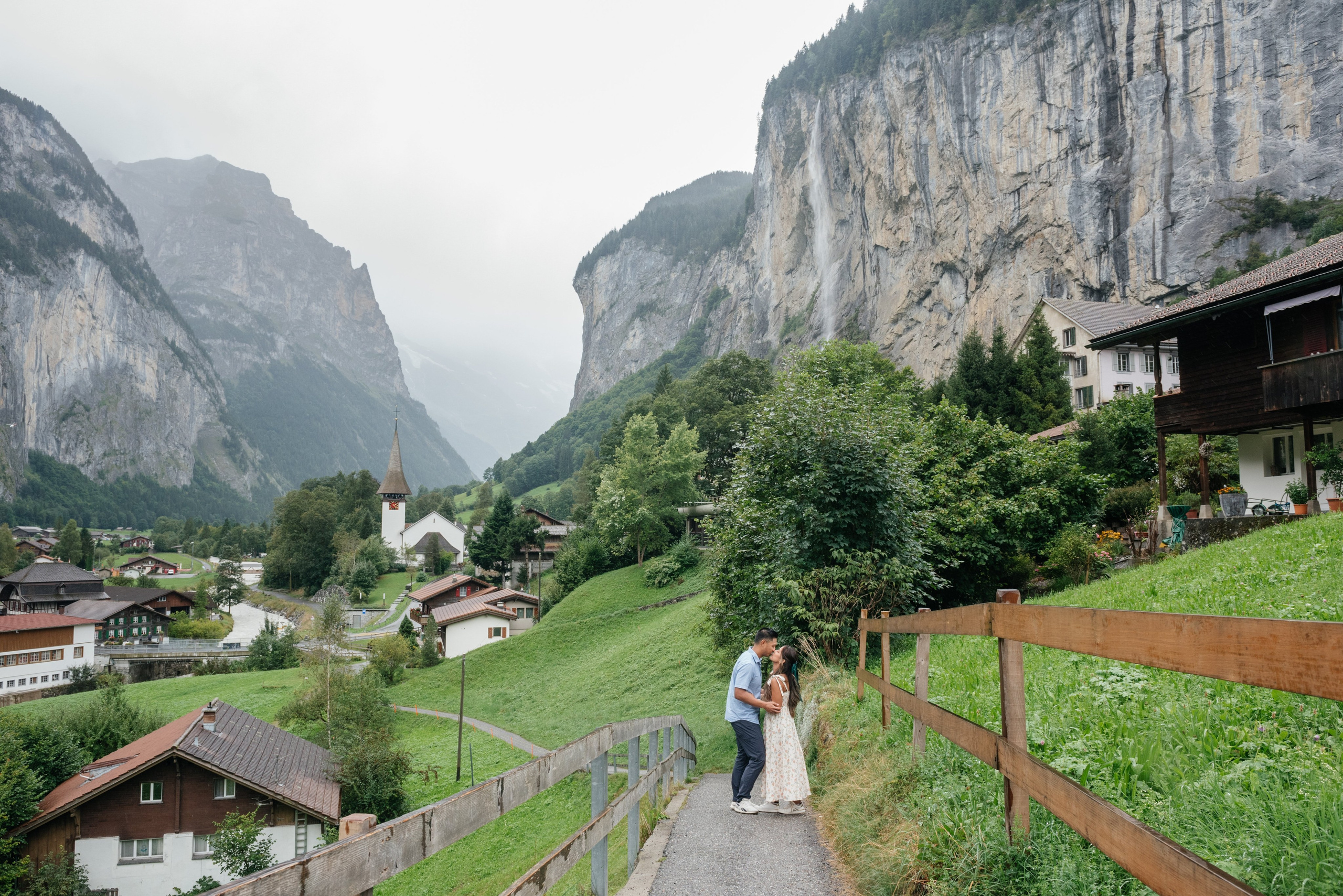 Angeline & Kenneth (Lauterbrunnen). Photographer in Interlaken area